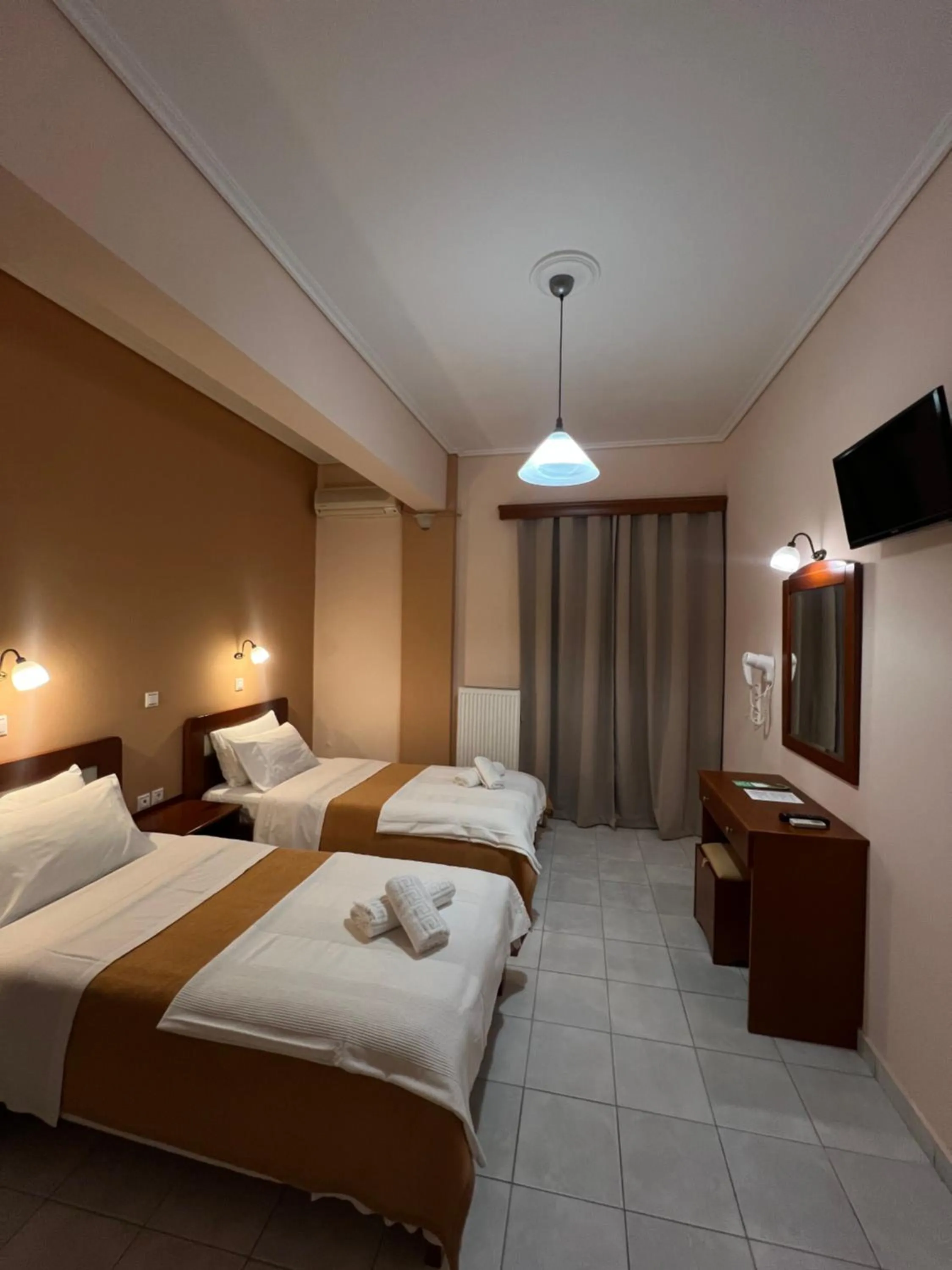 Bed in Hotel Nevada Kalamata