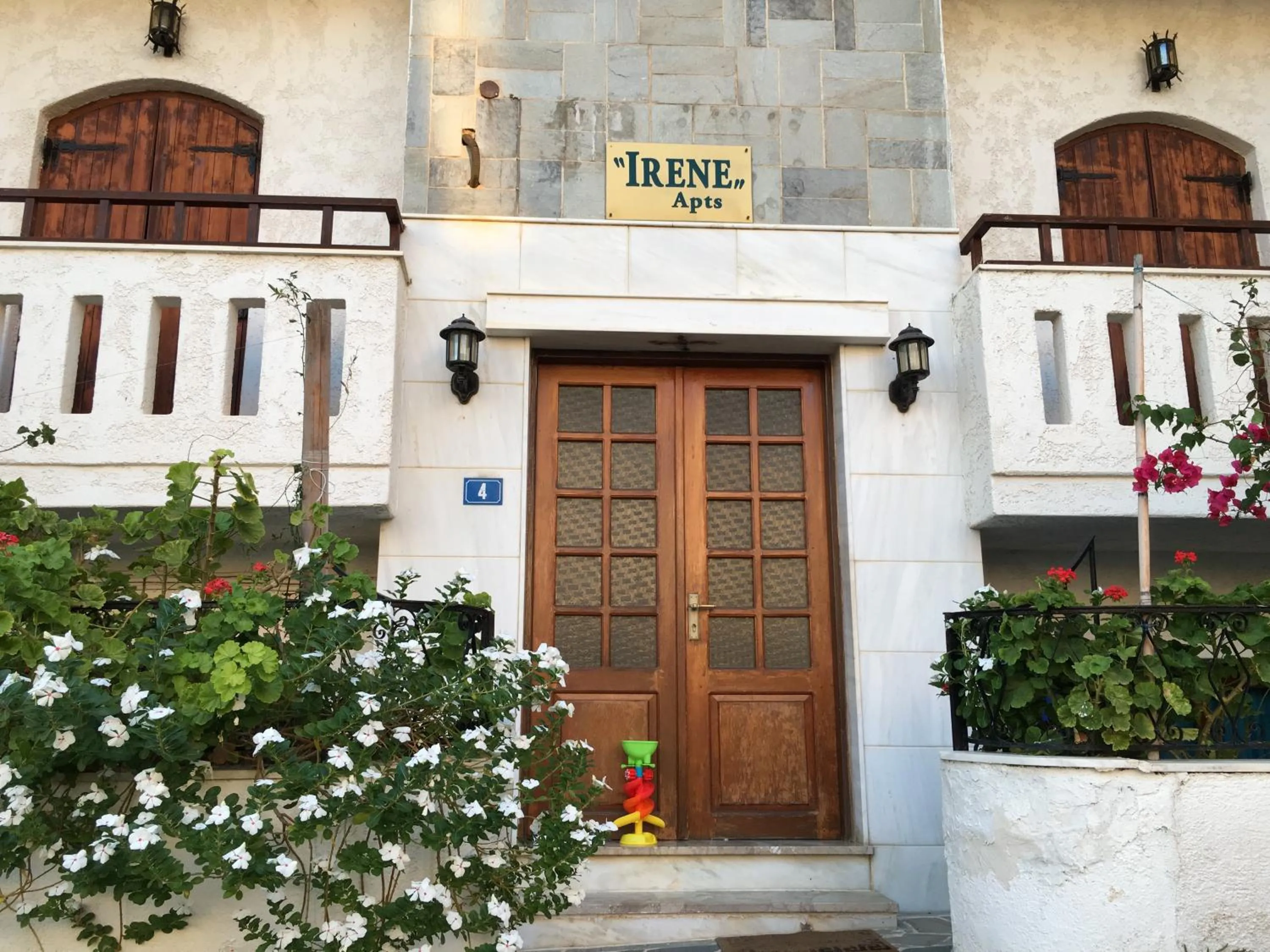 Facade/entrance in Irene Apartments