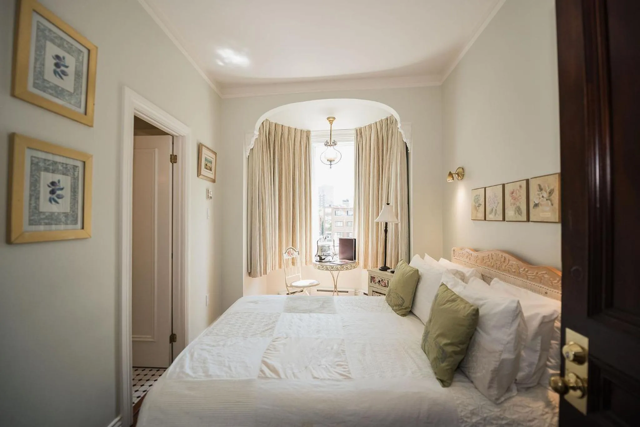 Bedroom, Bed in Manoir Sherbrooke