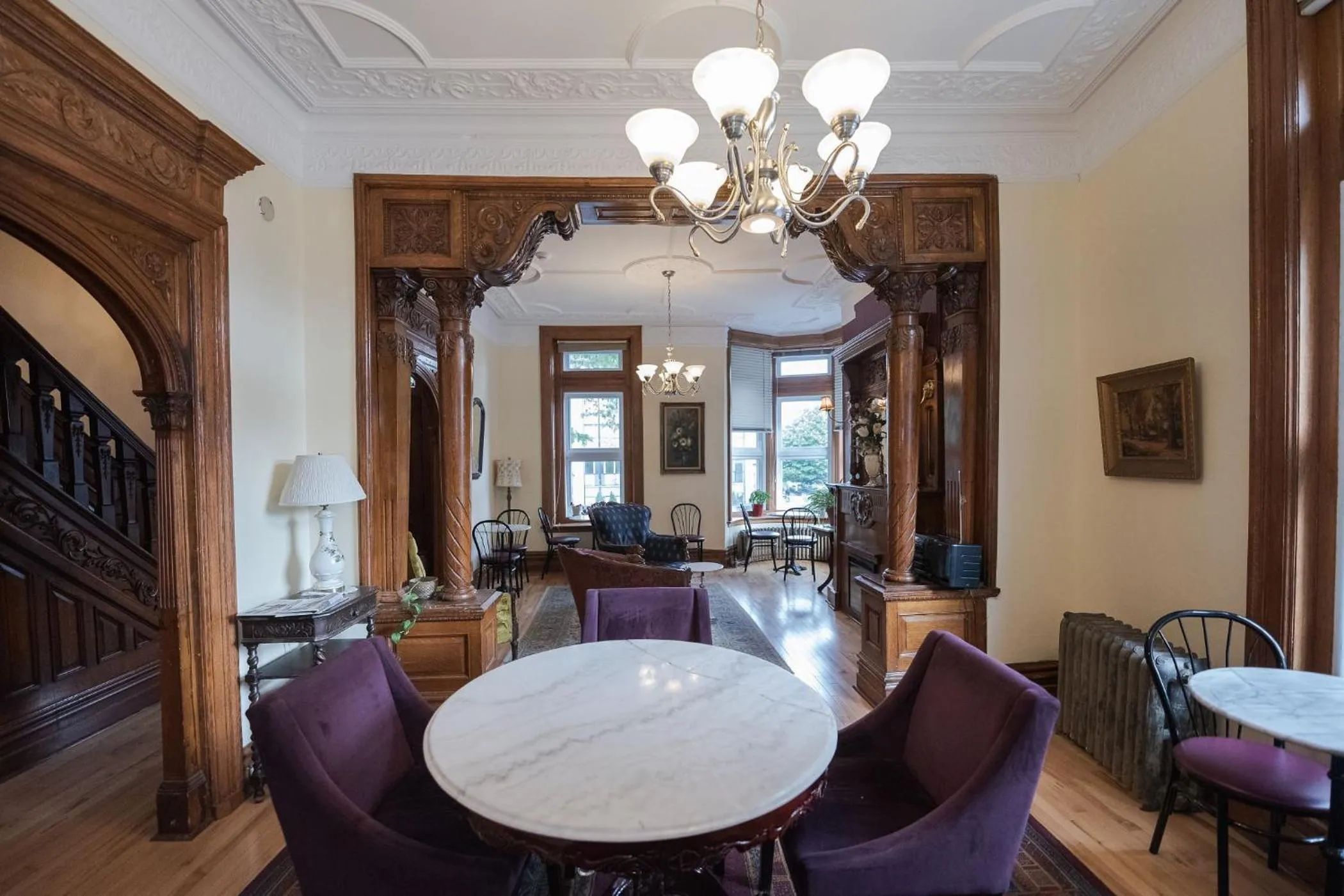 Lounge or bar in Manoir Sherbrooke