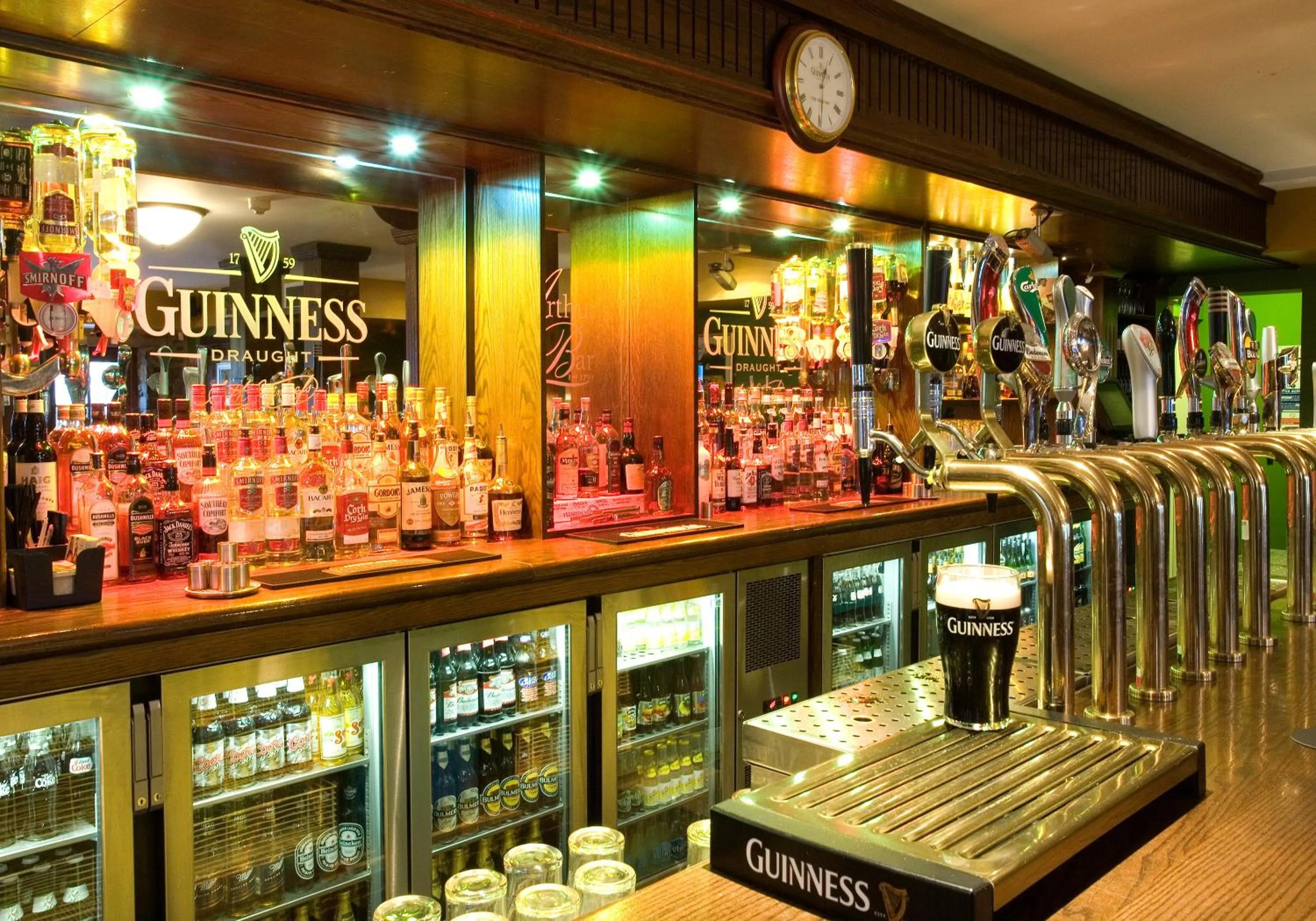 Lounge or bar in Court Yard Hotel