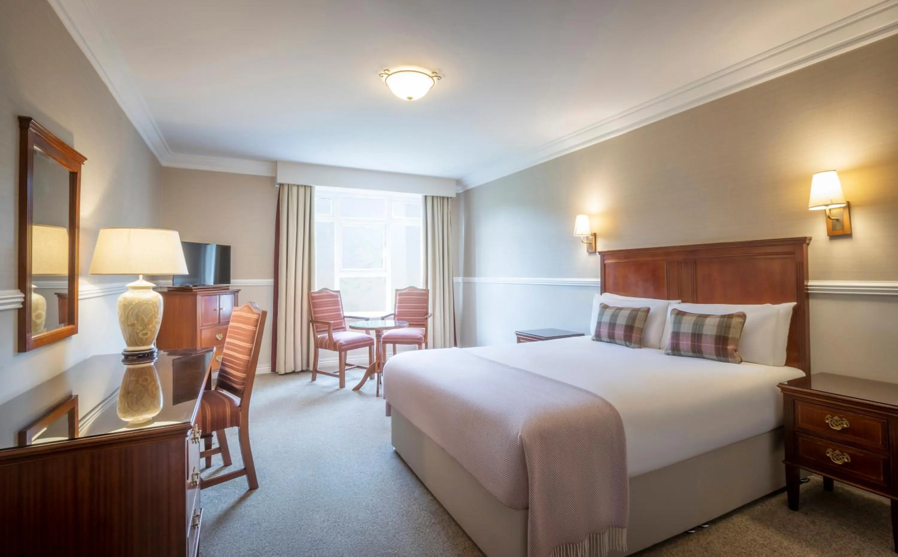 Photo of the whole room, Bed in Court Yard Hotel