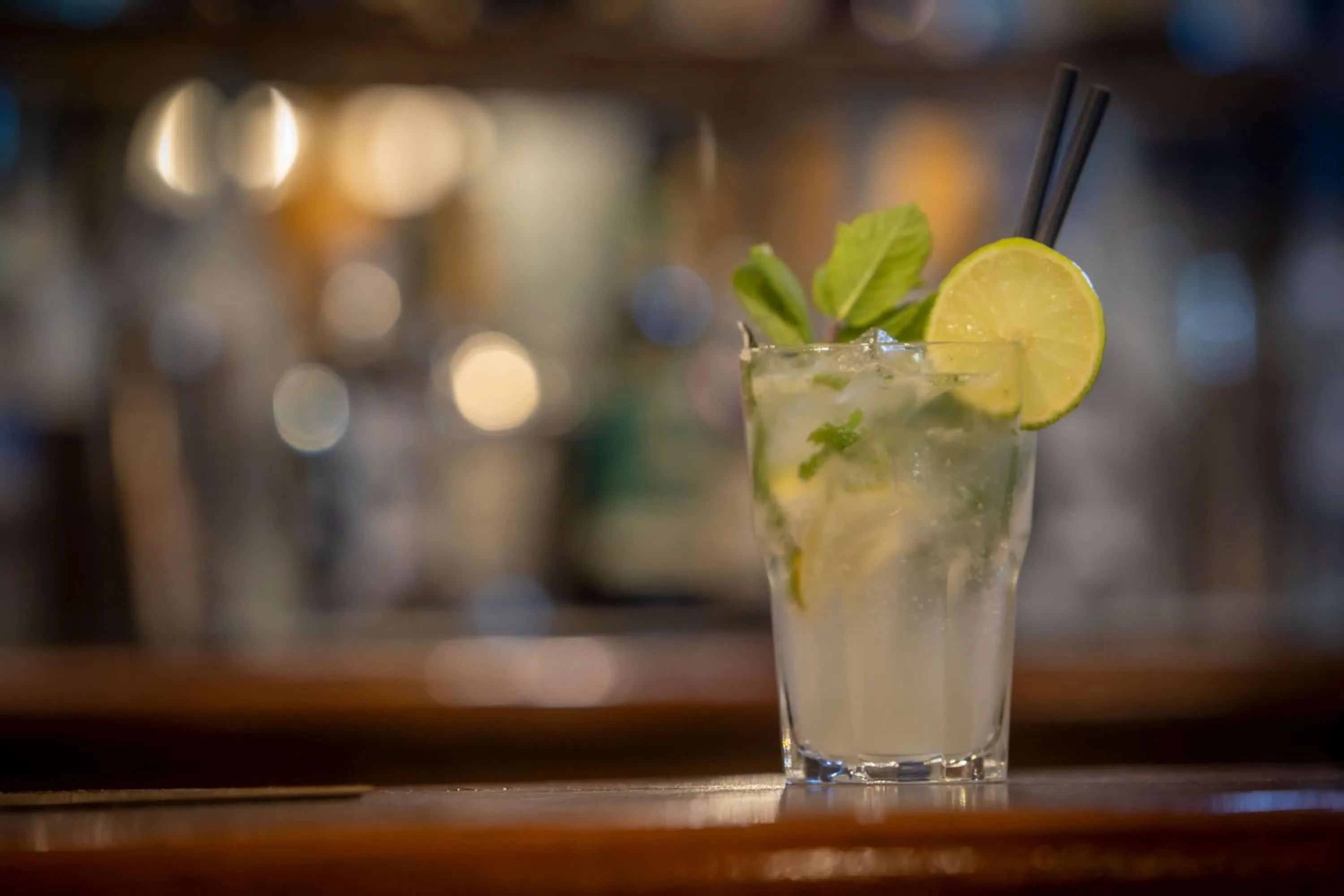 Lounge or bar in Court Yard Hotel