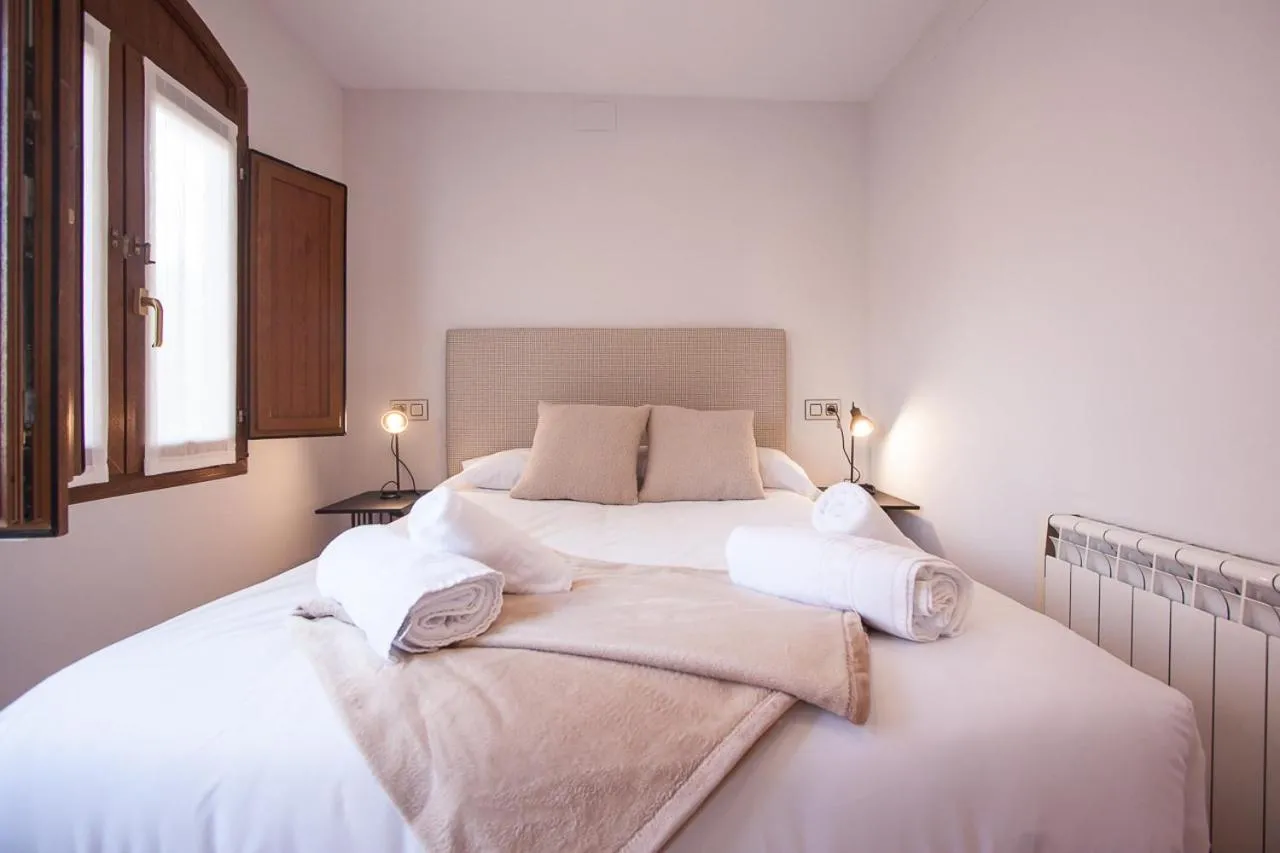 Bed in Busgosu, casa a 300 m de la playa de Poo VV-993-AS