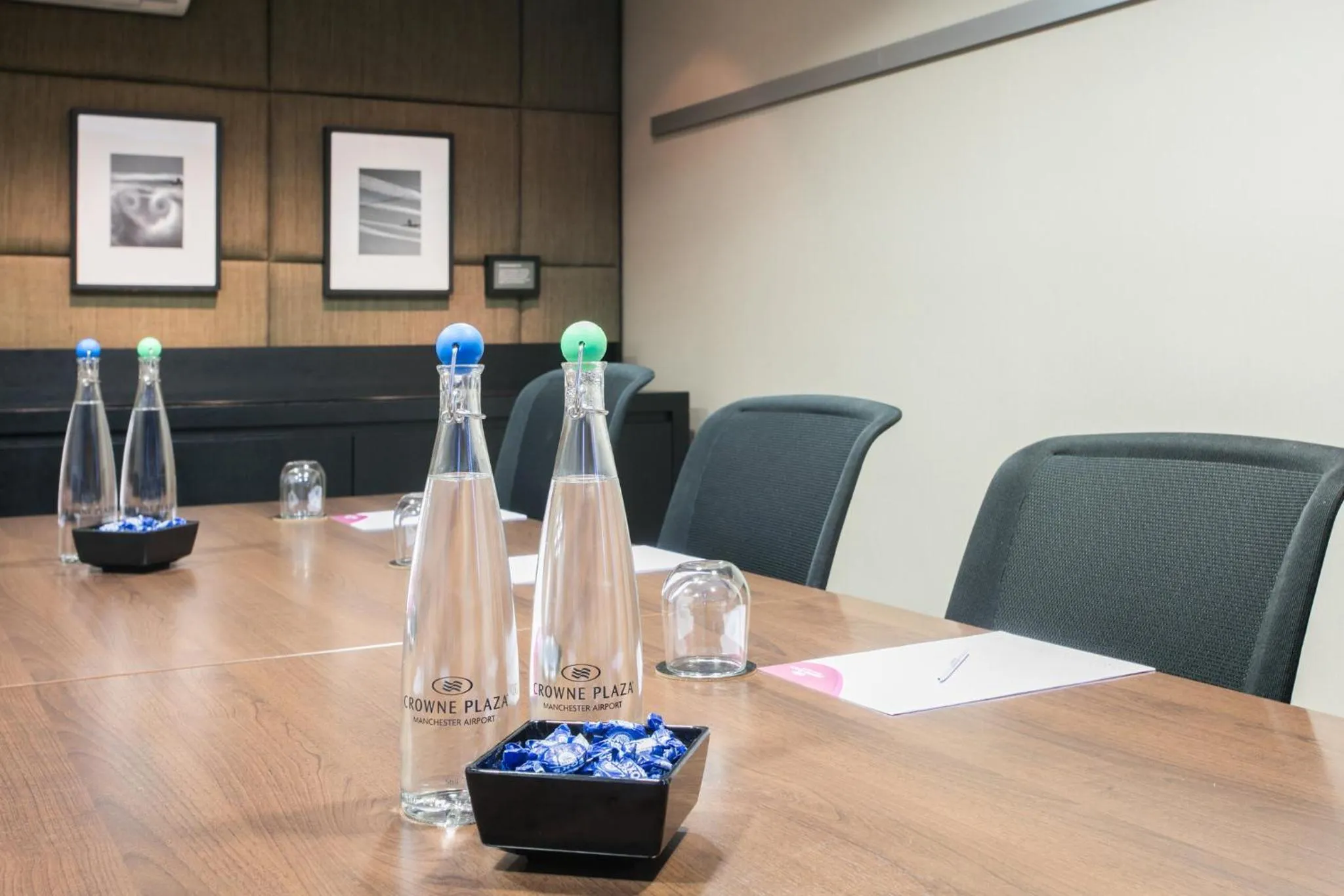 Meeting/conference room in Crowne Plaza Manchester Airport by IHG