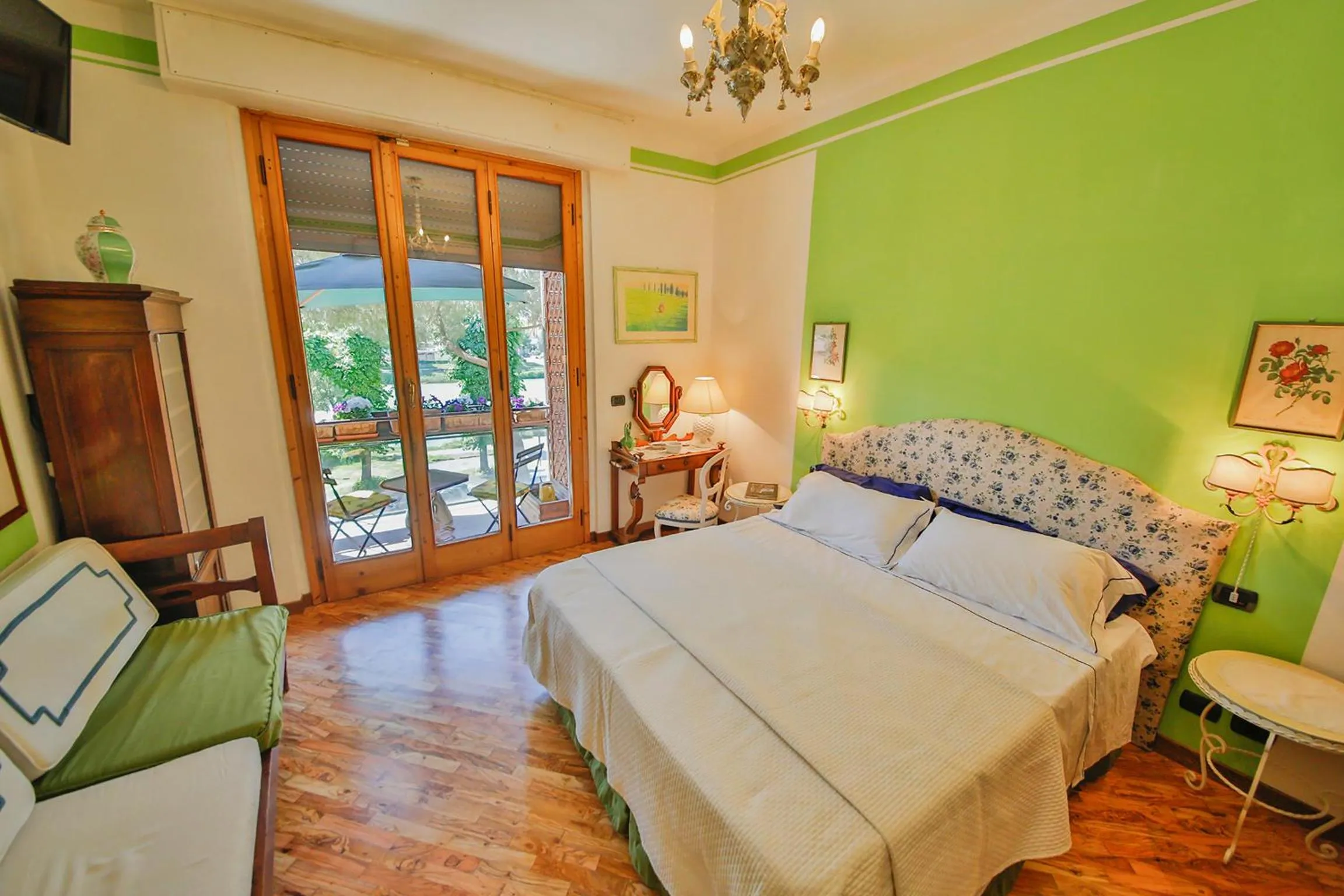 Photo of the whole room, Bed in Baronessa B&B Florence