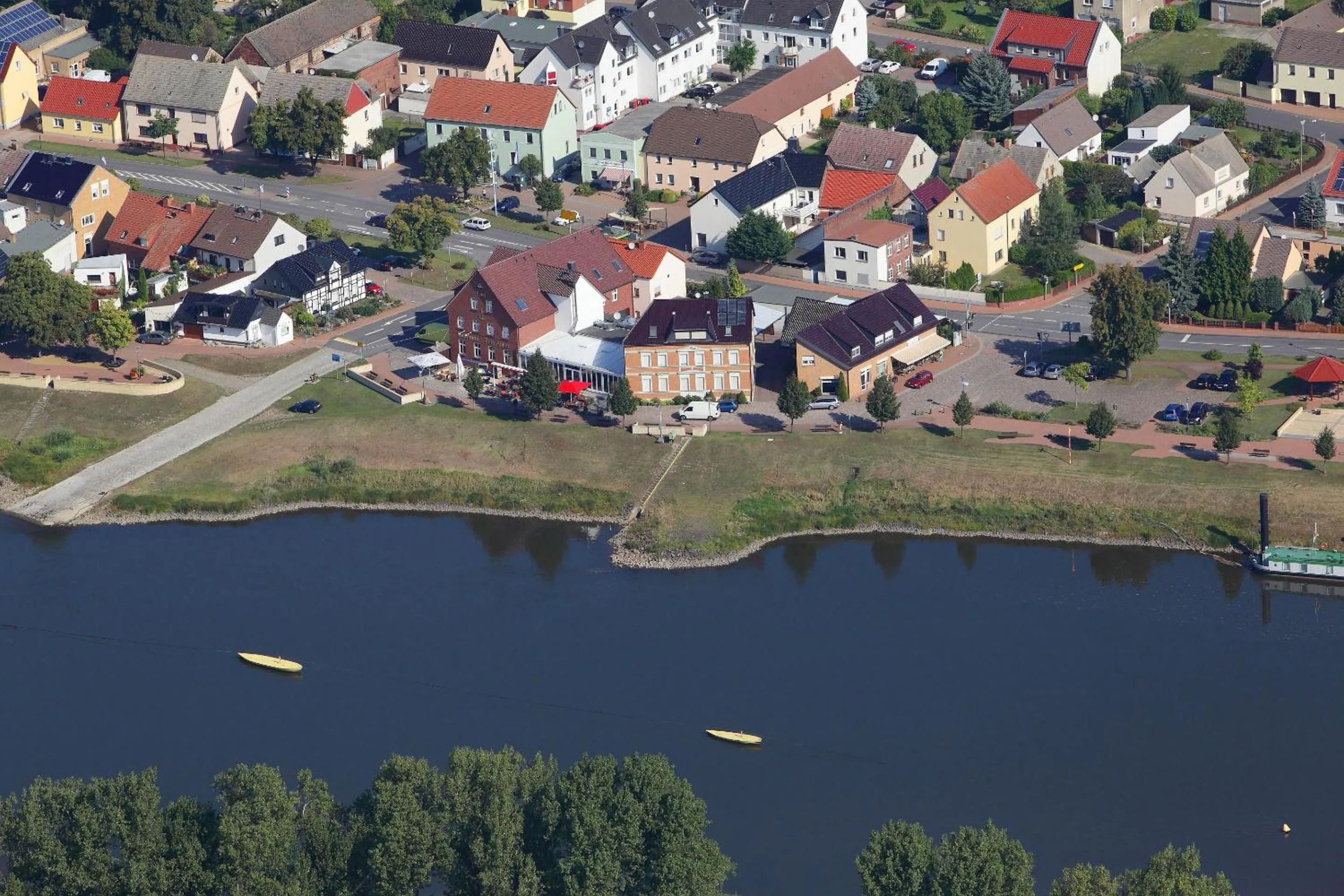 Property building in Hotel & Restaurant Gasthaus Zum Anker