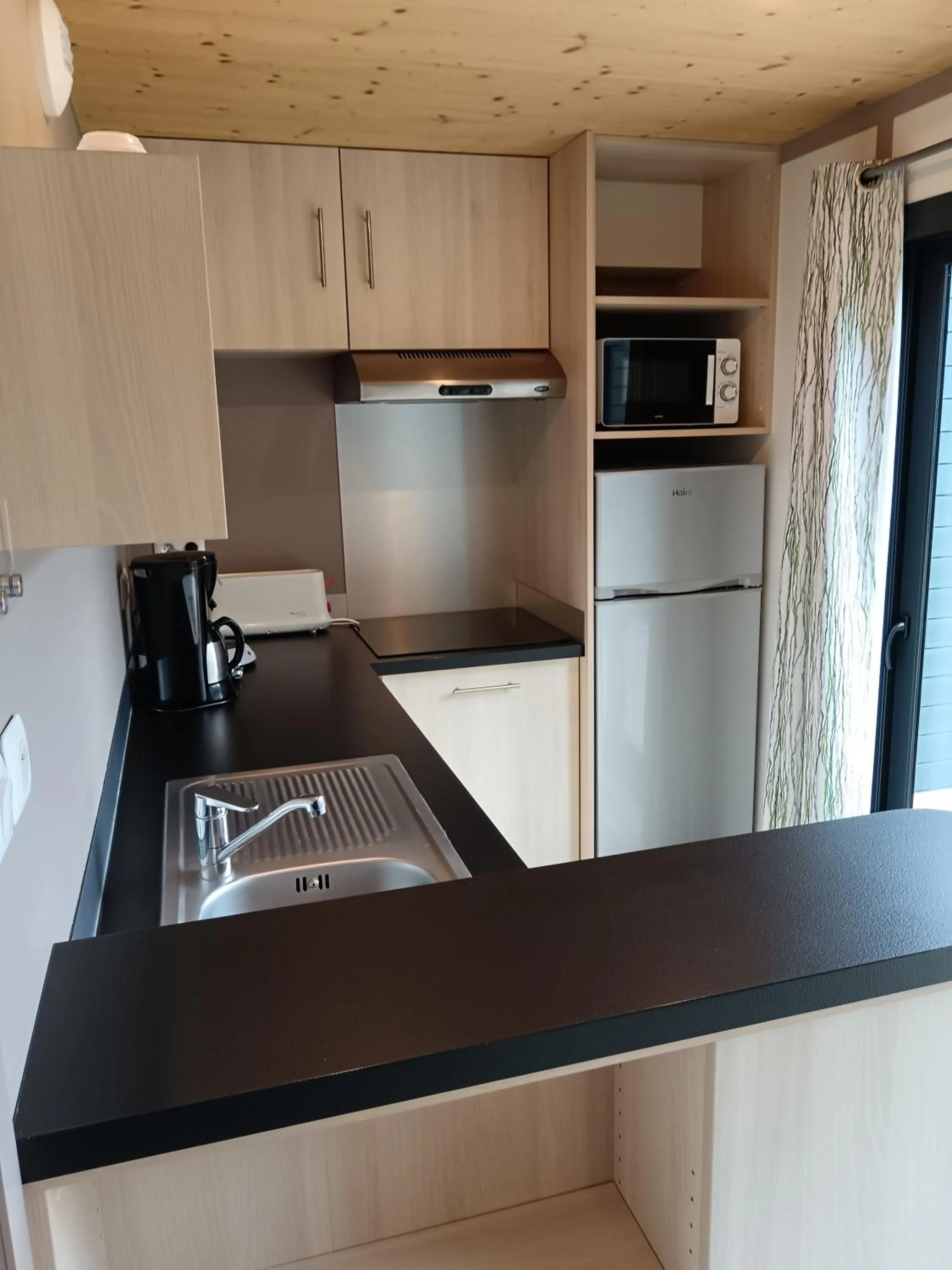 Kitchen or kitchenette in Terres de France - Le Domaine du Moulin Neuf