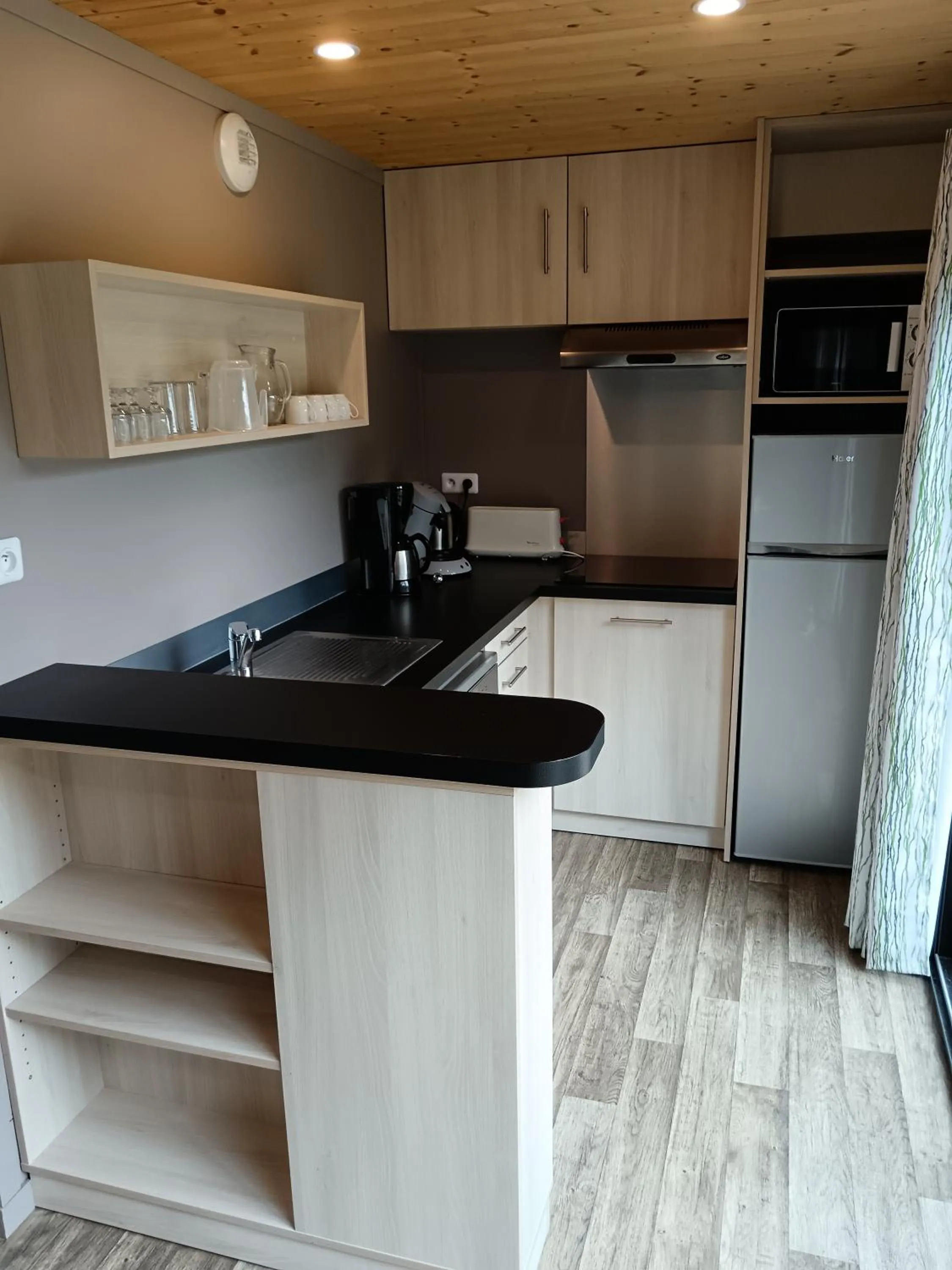 Kitchen or kitchenette in Terres de France - Le Domaine du Moulin Neuf