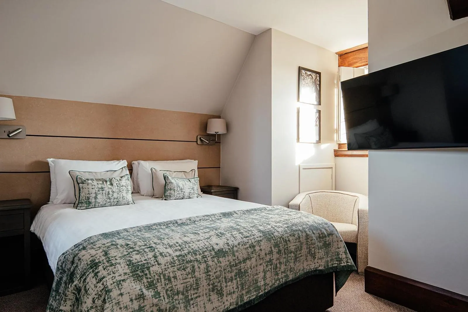 TV and multimedia, Bed in Fanhams Hall, Exclusive Collection