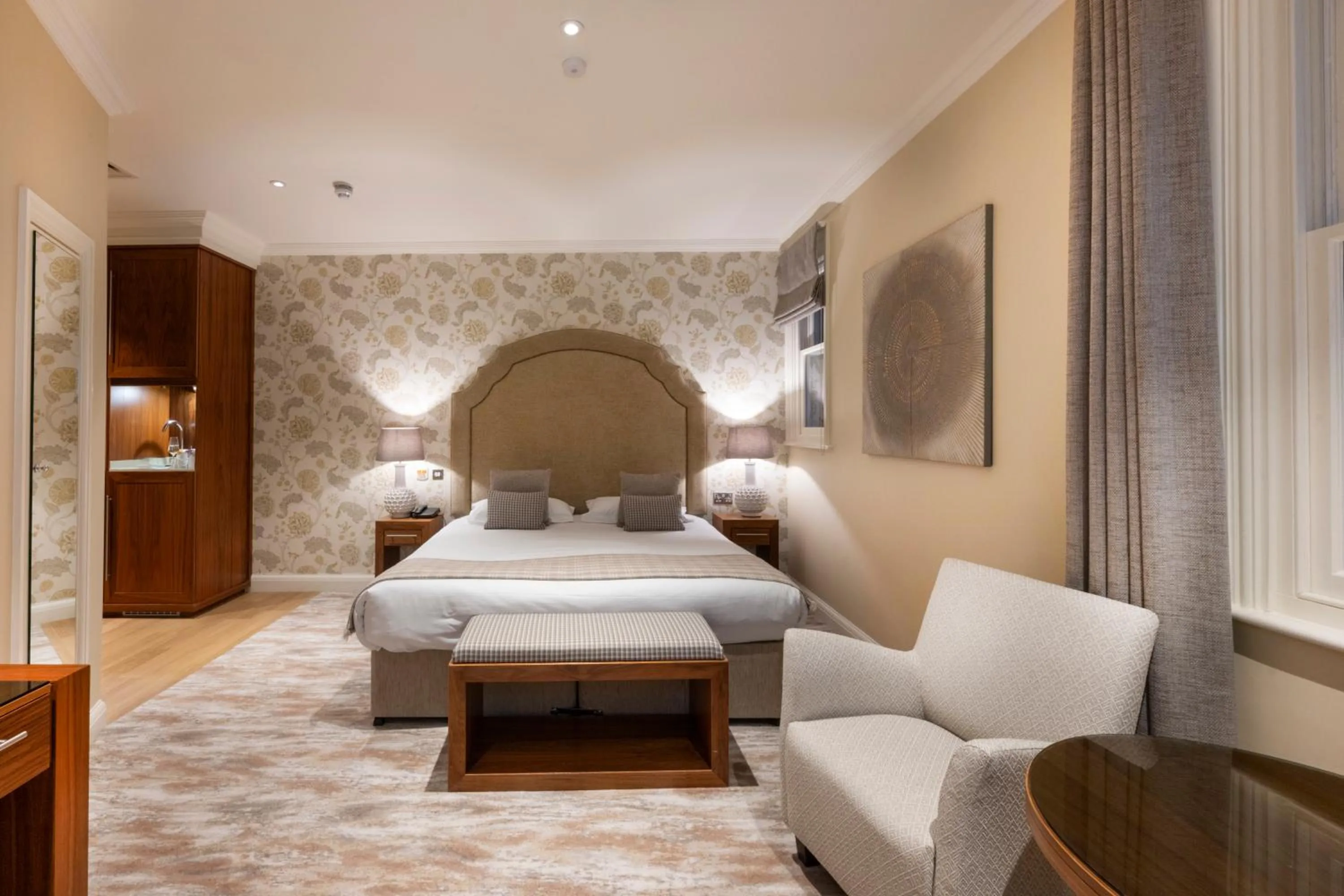 Bedroom, Bed in Park Farm Hotel