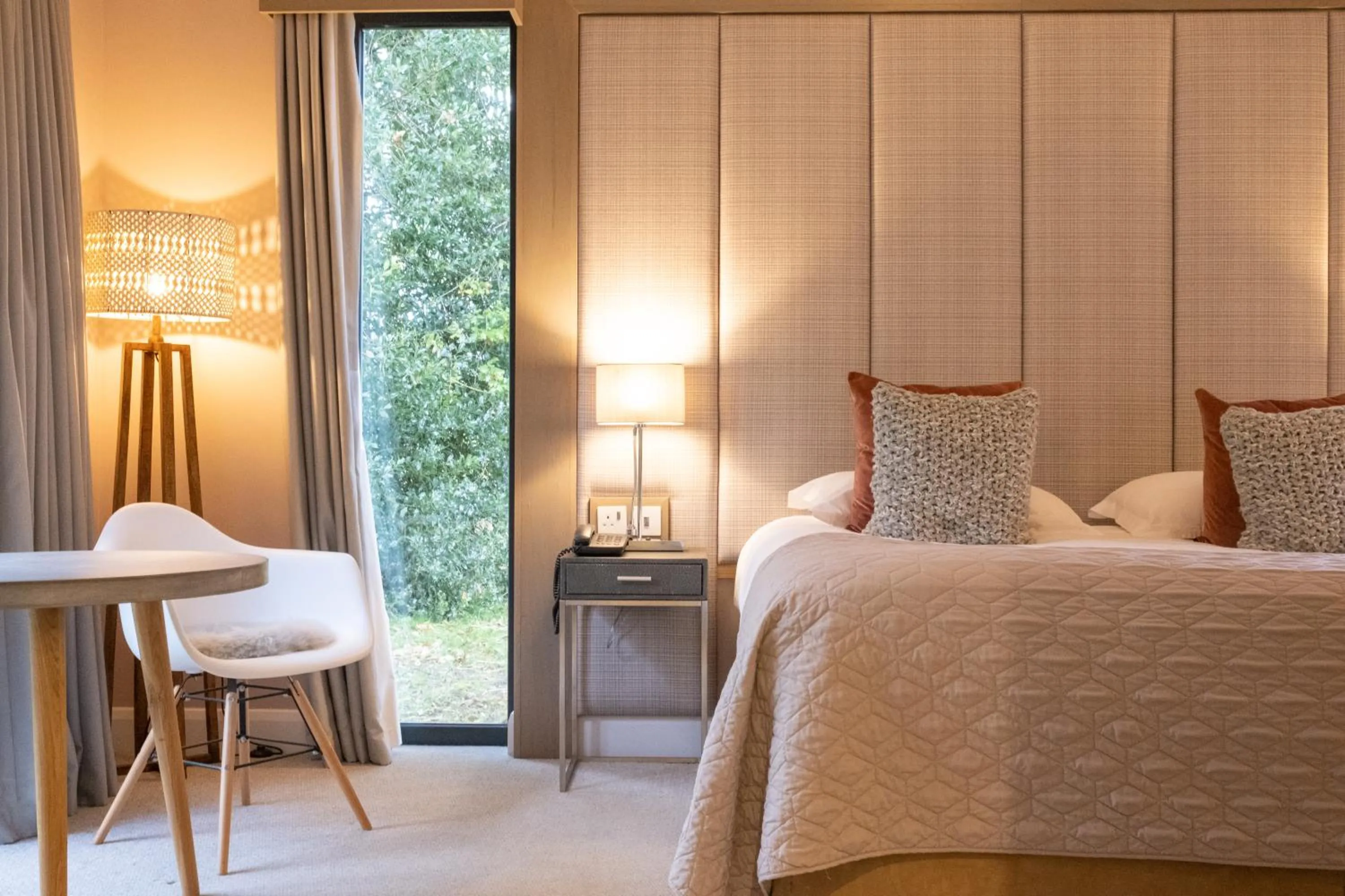 Bedroom, Bed in Park Farm Hotel