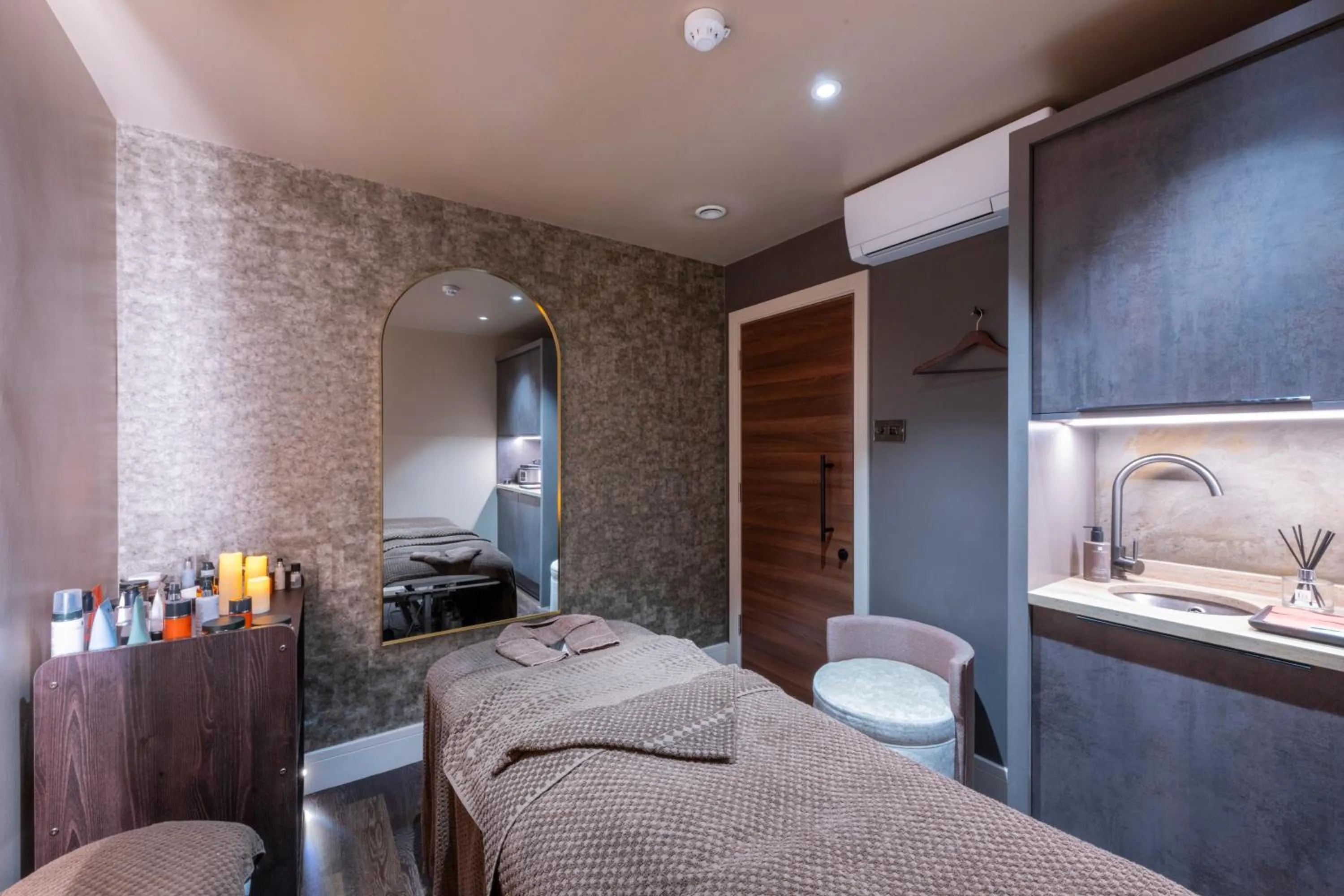 Spa and wellness centre/facilities in Park Farm Hotel