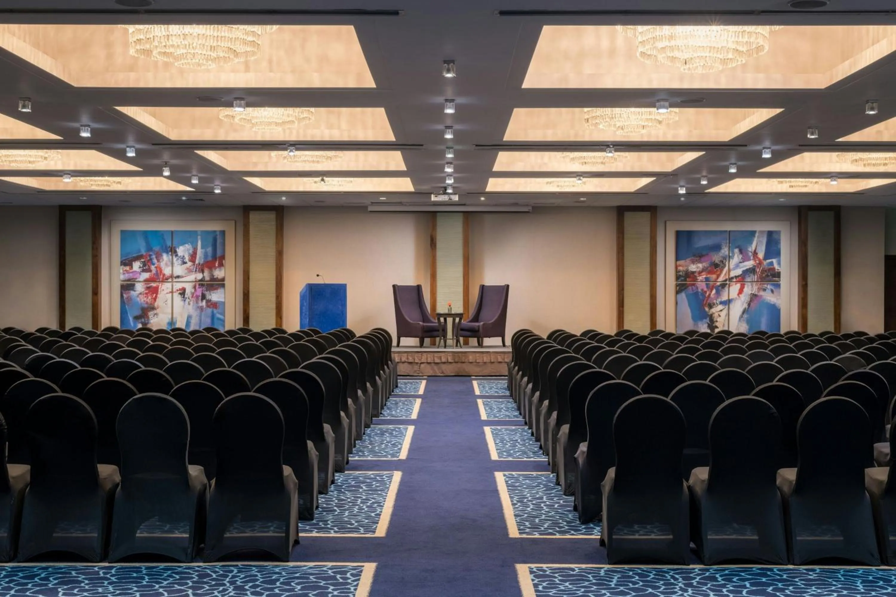 Meeting/conference room in Renaissance London Heathrow Hotel