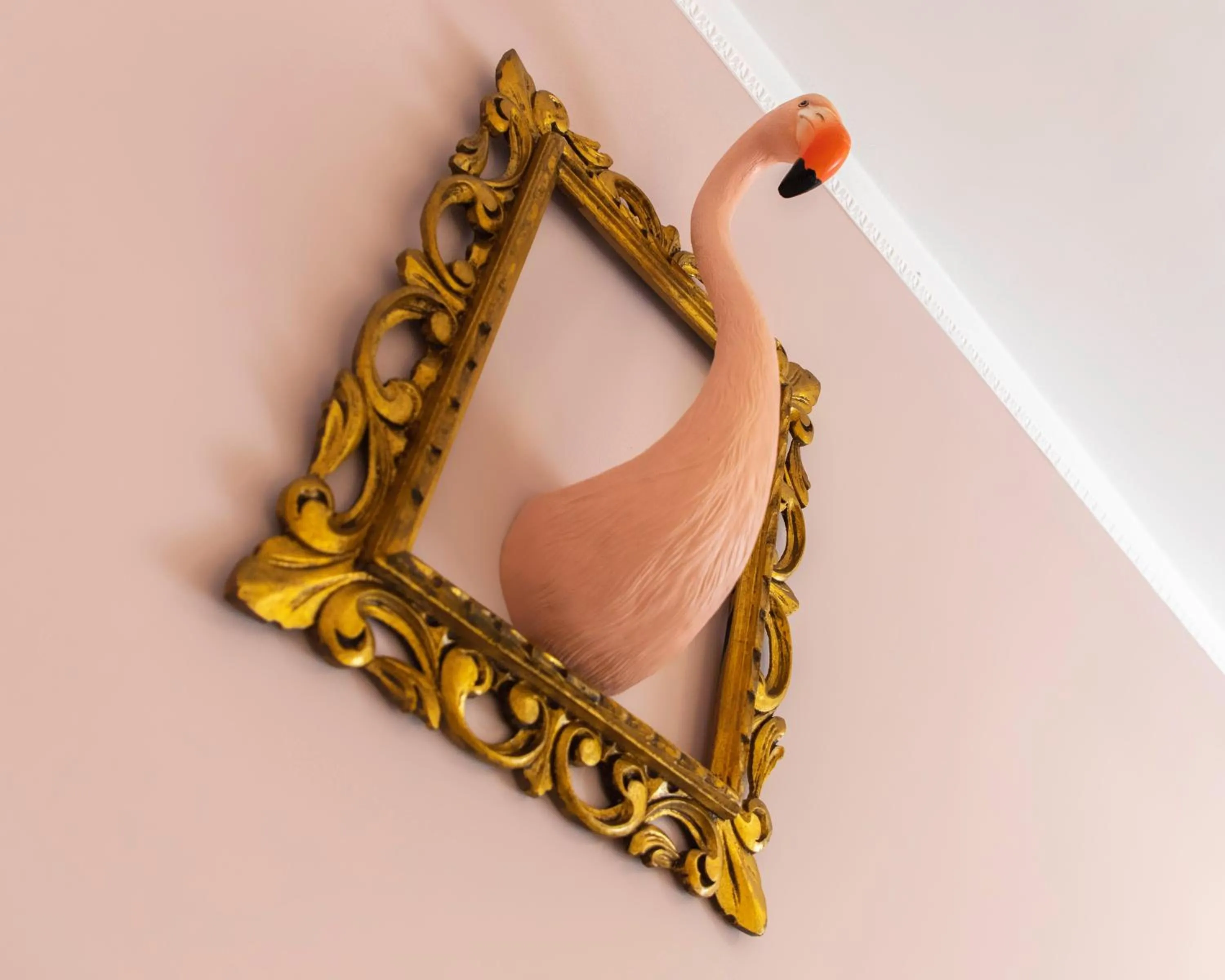 Decorative detail in Colibrì Prestige Rooms - Roman Ruins View