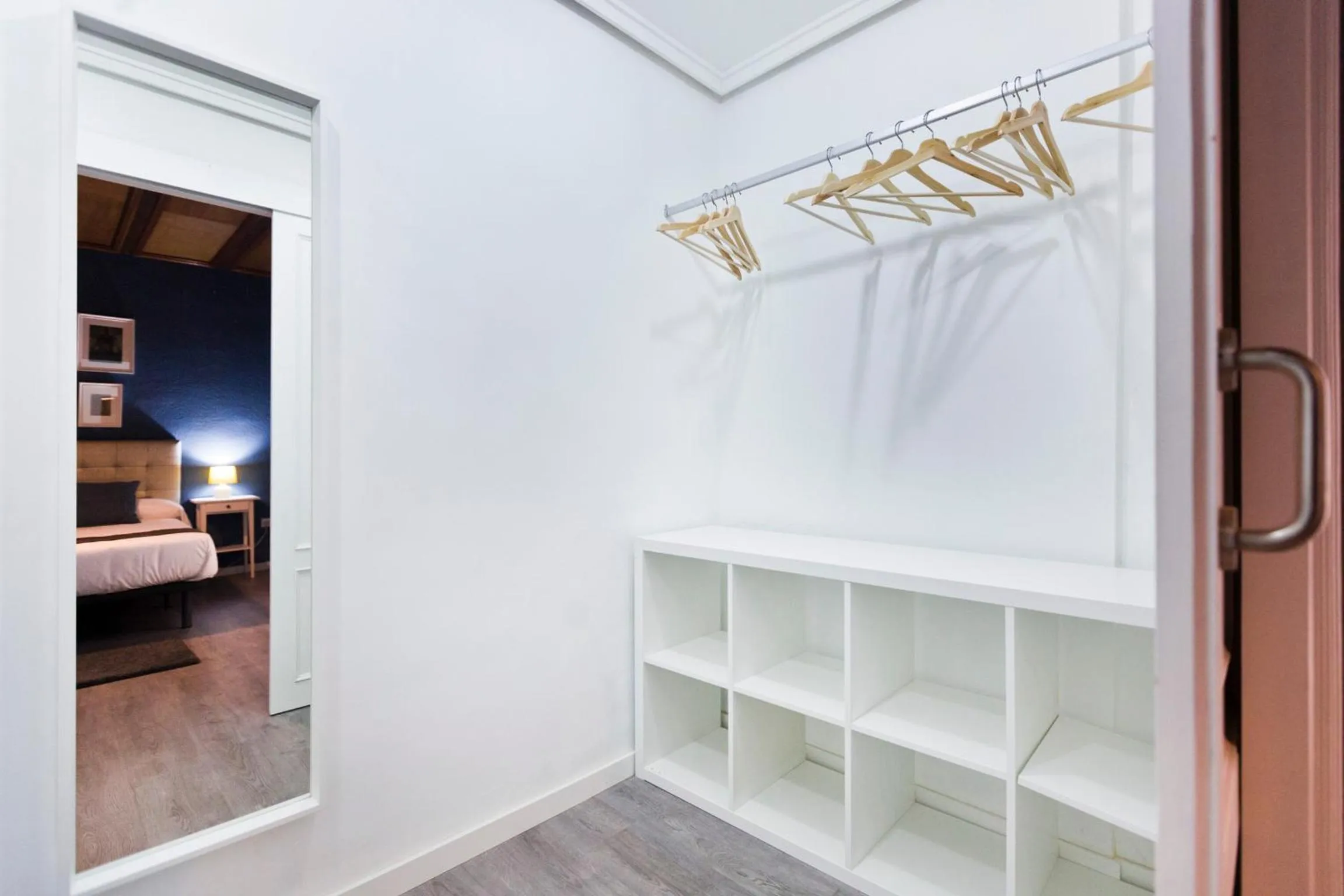 Bedroom, Bed in Total Valencia Vintage