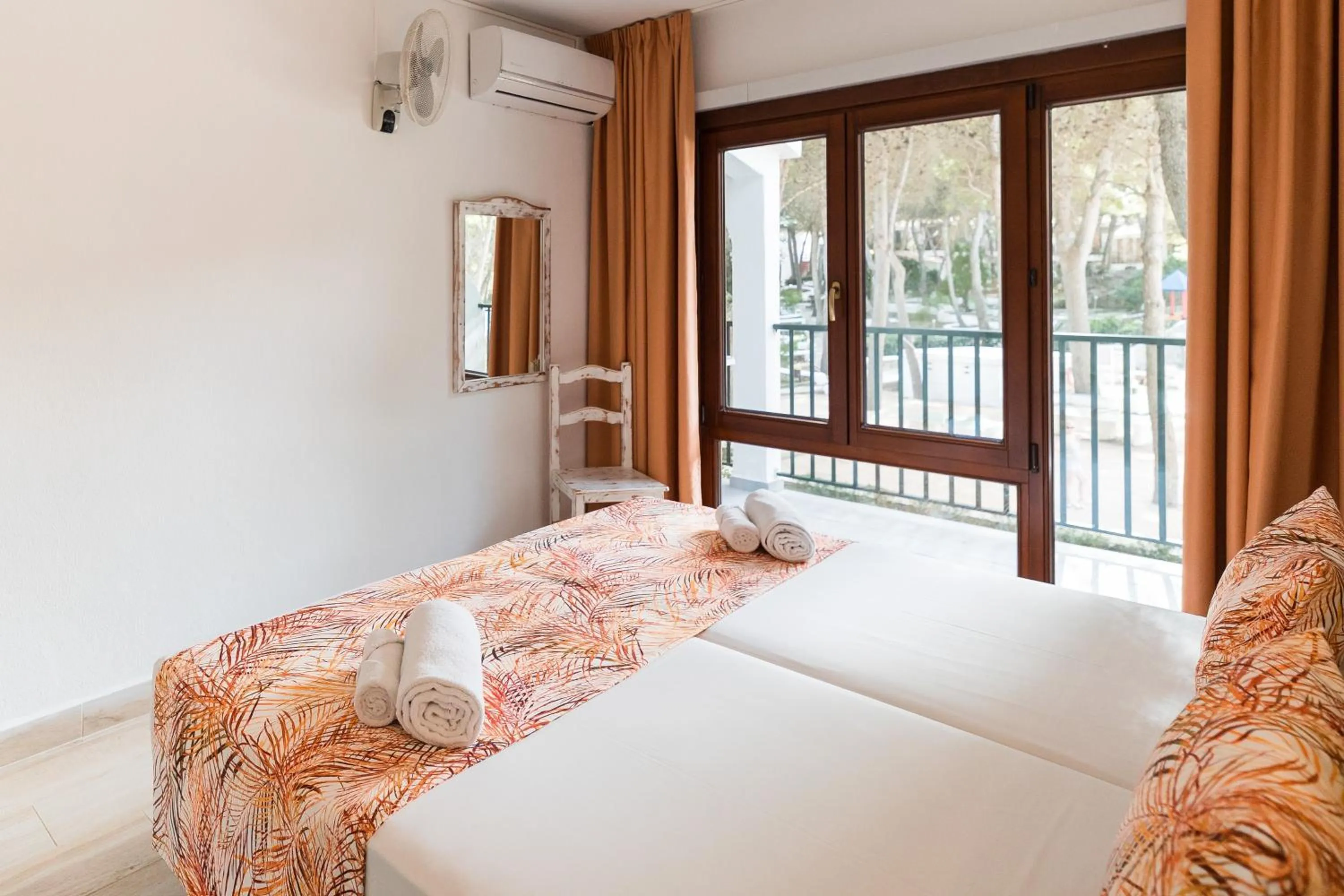 Shower, Bed in Sol Parc Hotel & Apartments