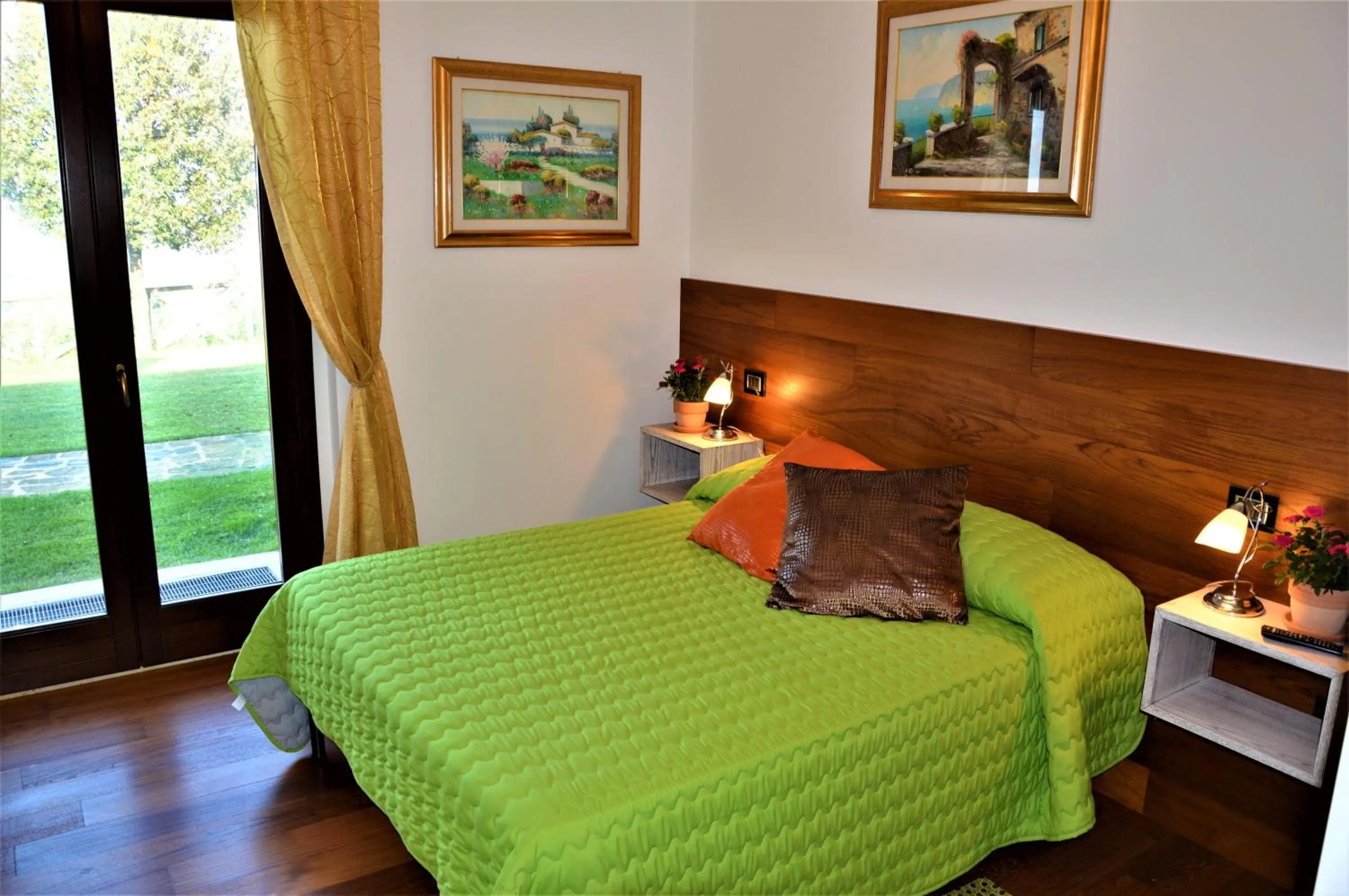 Suite with Sea View in B&B Madonna Carradori