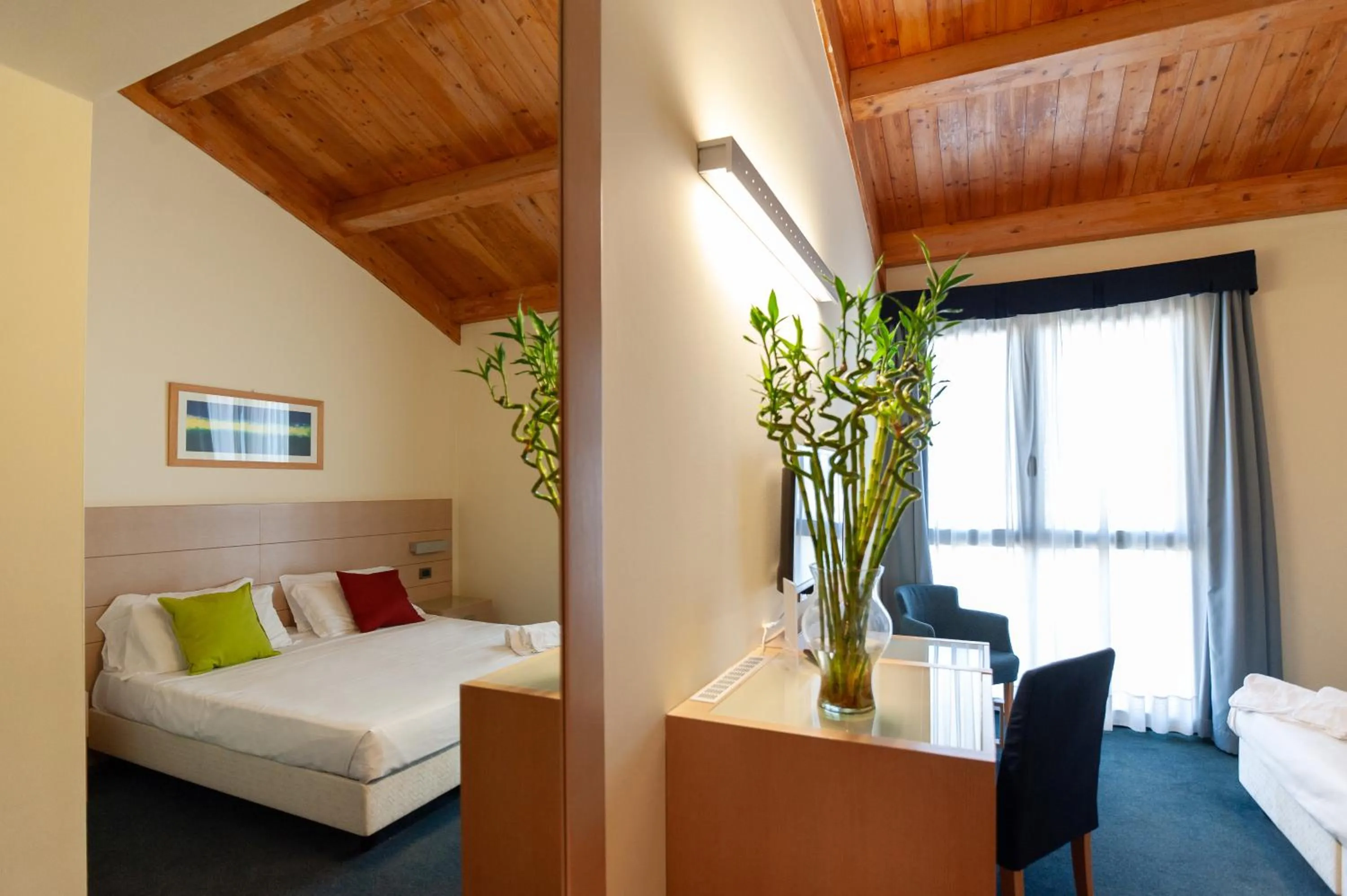 Double or Twin Room with Private Bathroom - single occupancy in Concordia Hotel