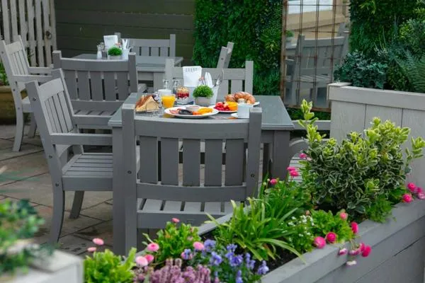 Patio in Glendower Hotel BW Signature Collection