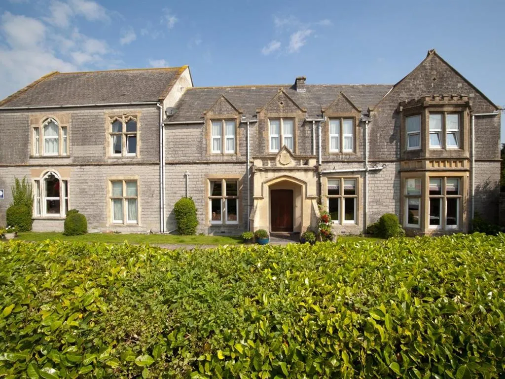 Property building in Meare Manor