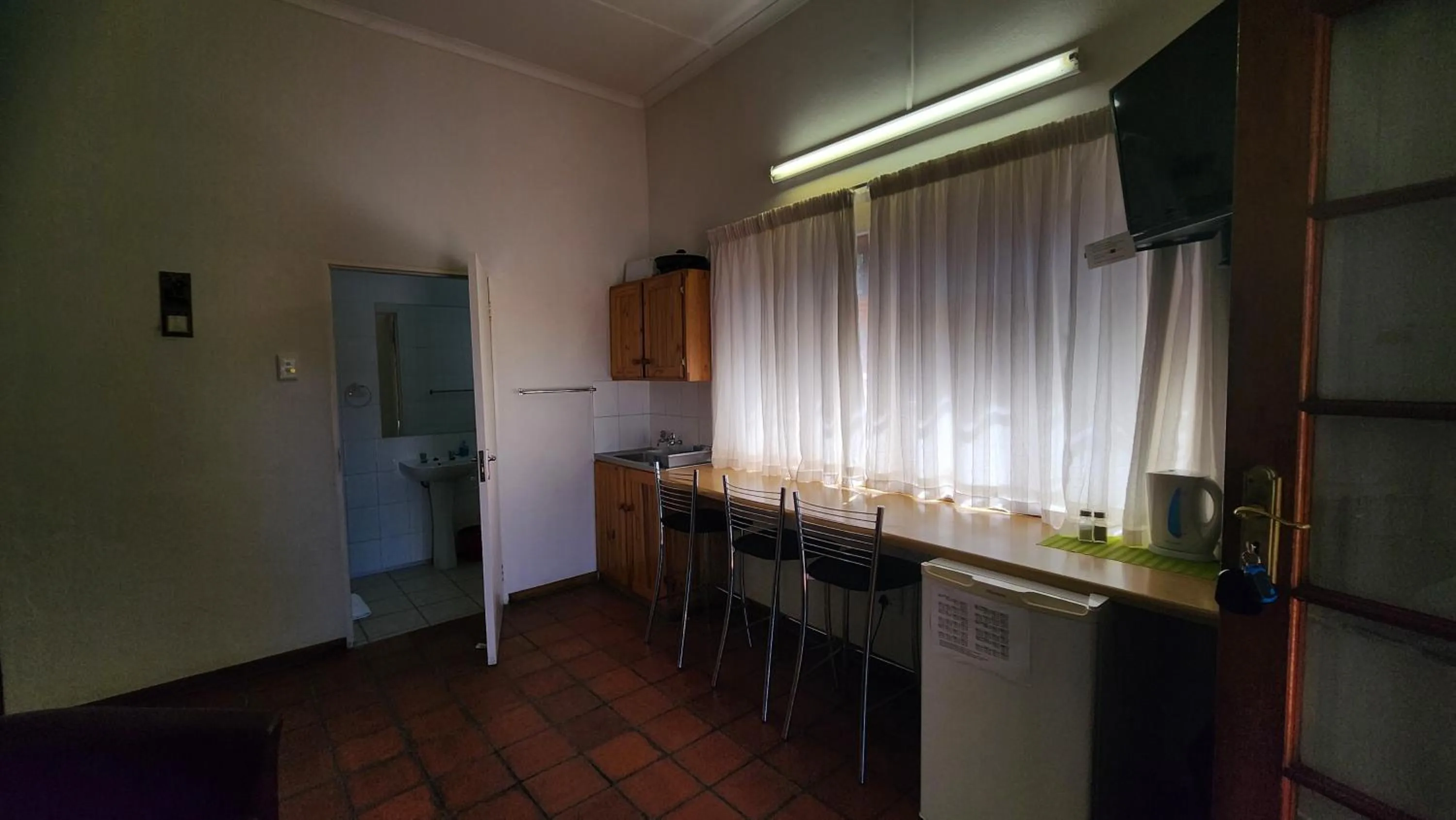 Kitchen or kitchenette in Country Village