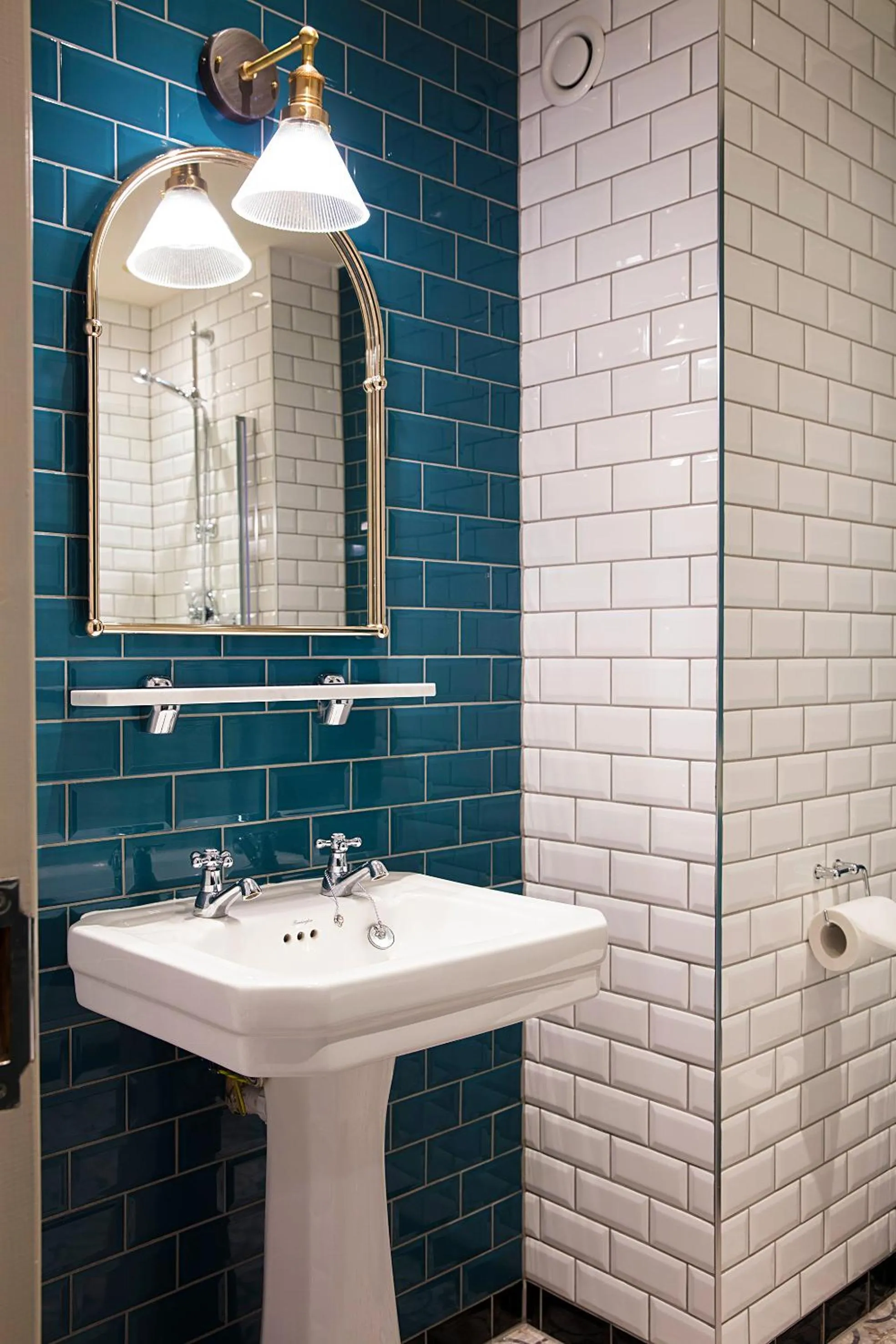 Bathroom in Hotel Cromwell Stevenage