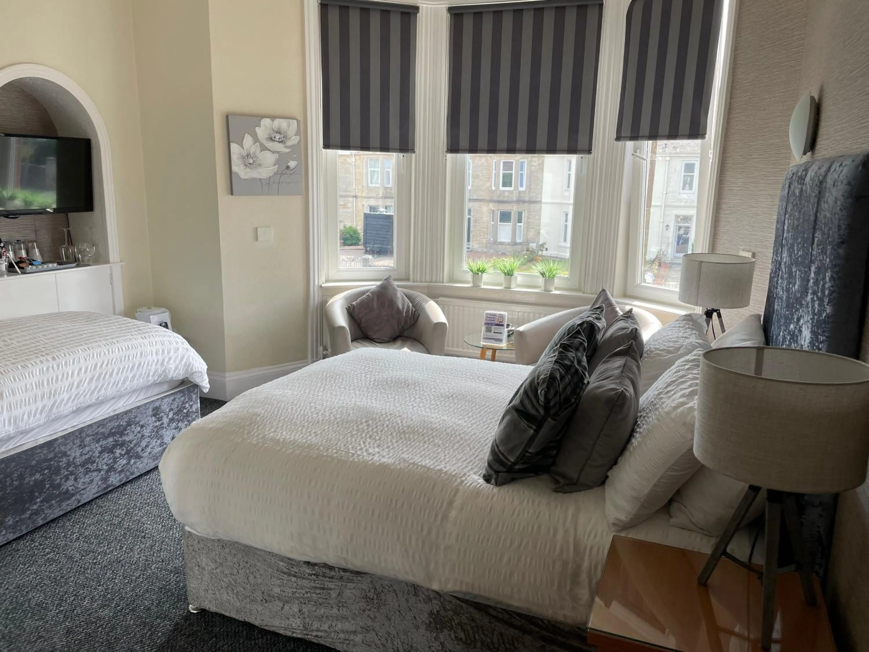 Bedroom, Bed in Beechwood Ensuite Guest House