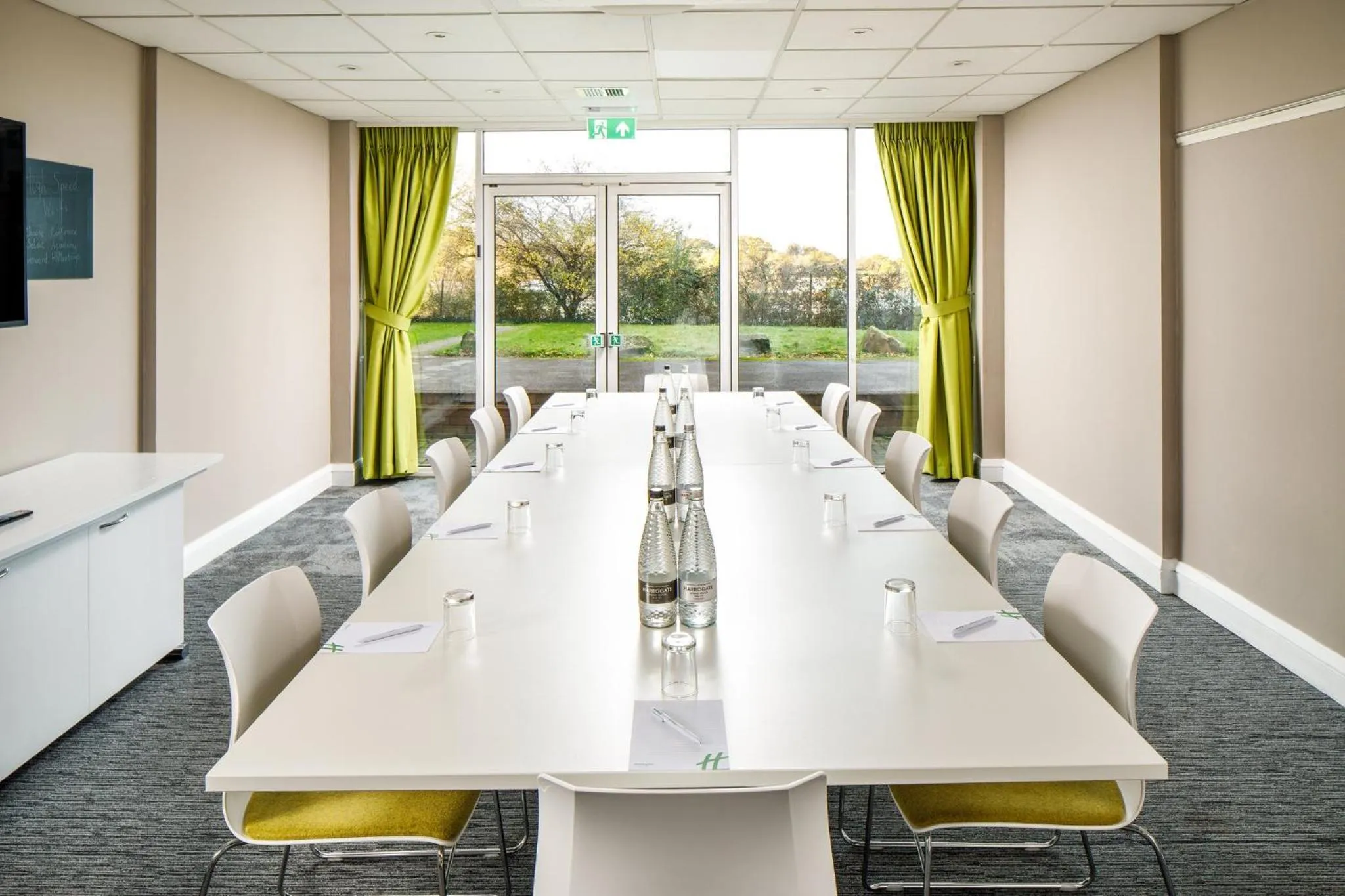 Meeting/conference room in Holiday Inn Basildon by IHG