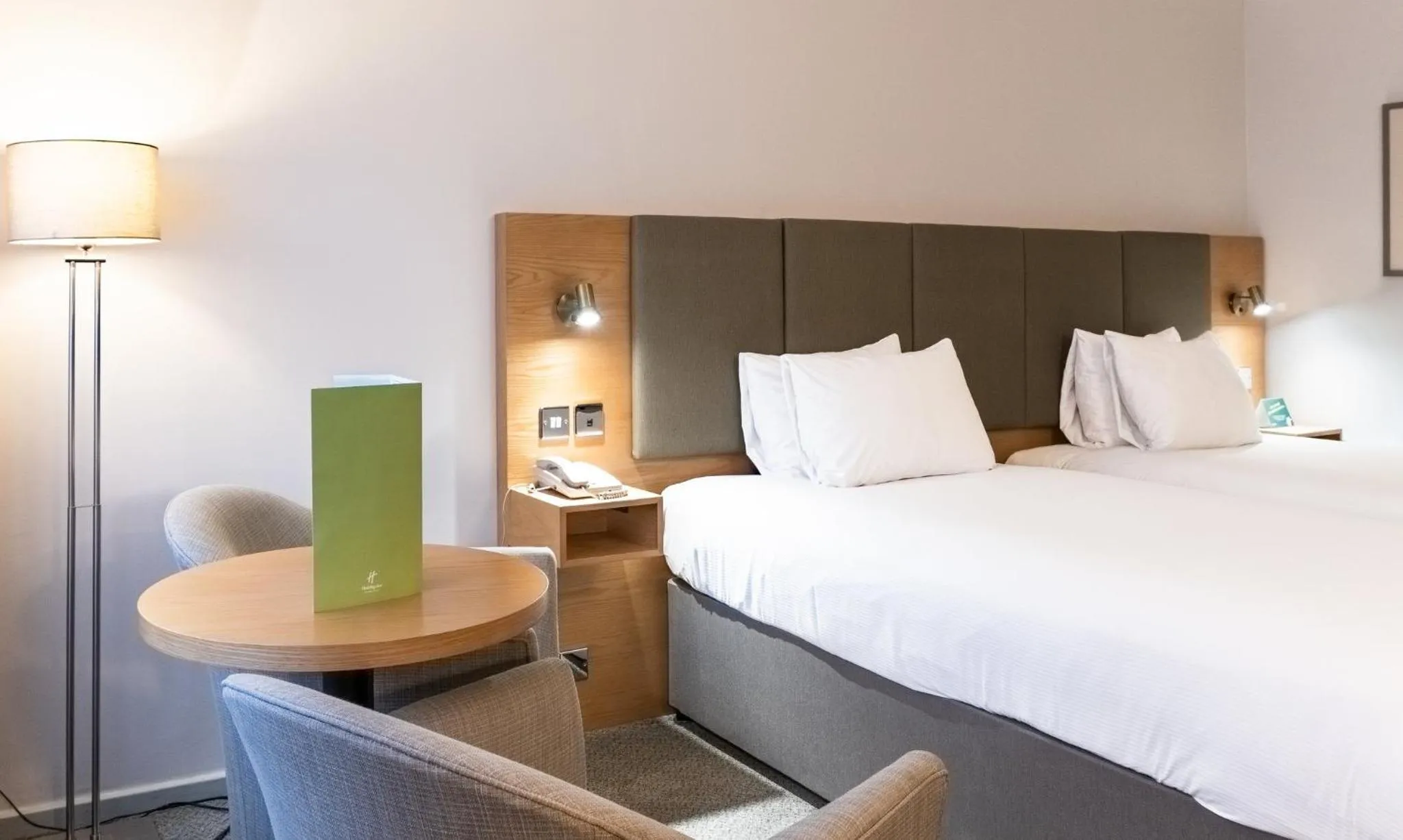 Photo of the whole room, Bed in Holiday Inn Maidstone-Sevenoaks by IHG