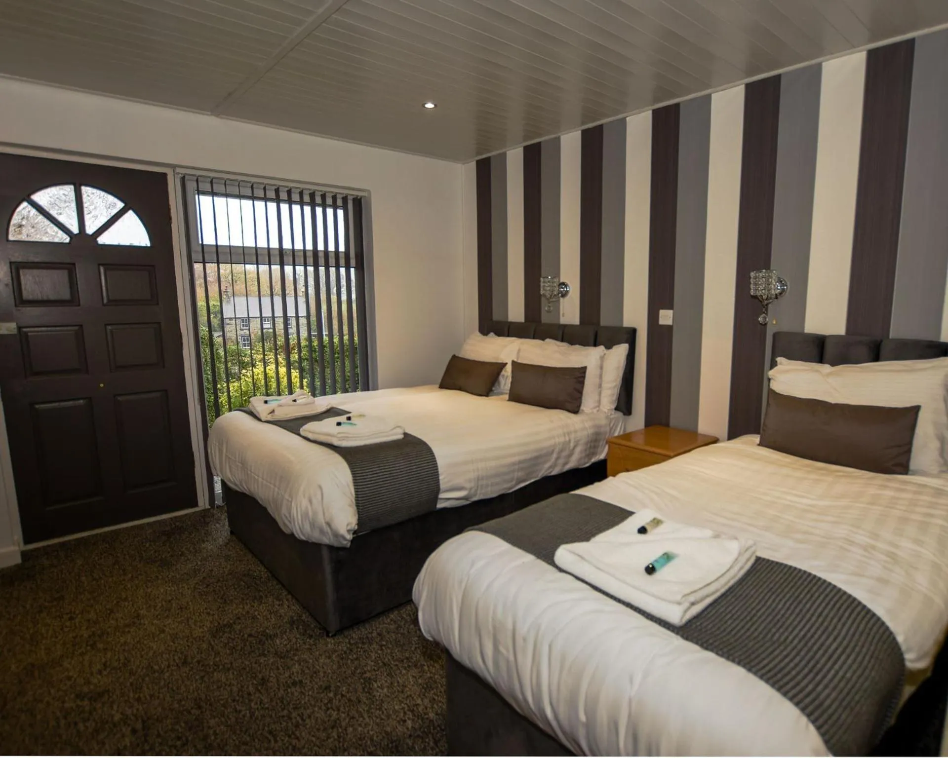 Bedroom, Bed in Conwy Valley Hotel