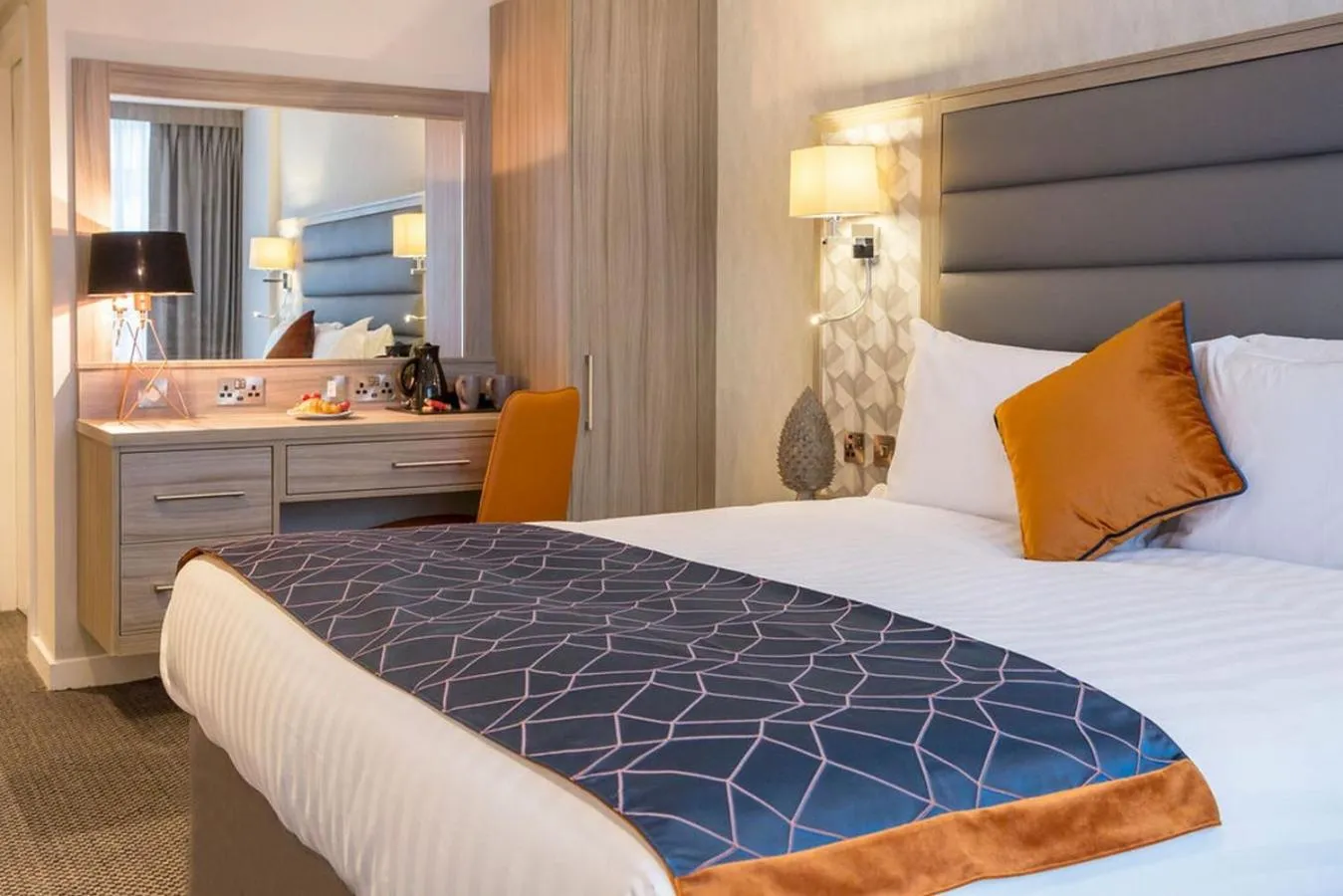 Bed in Metro Hotel Dublin Airport