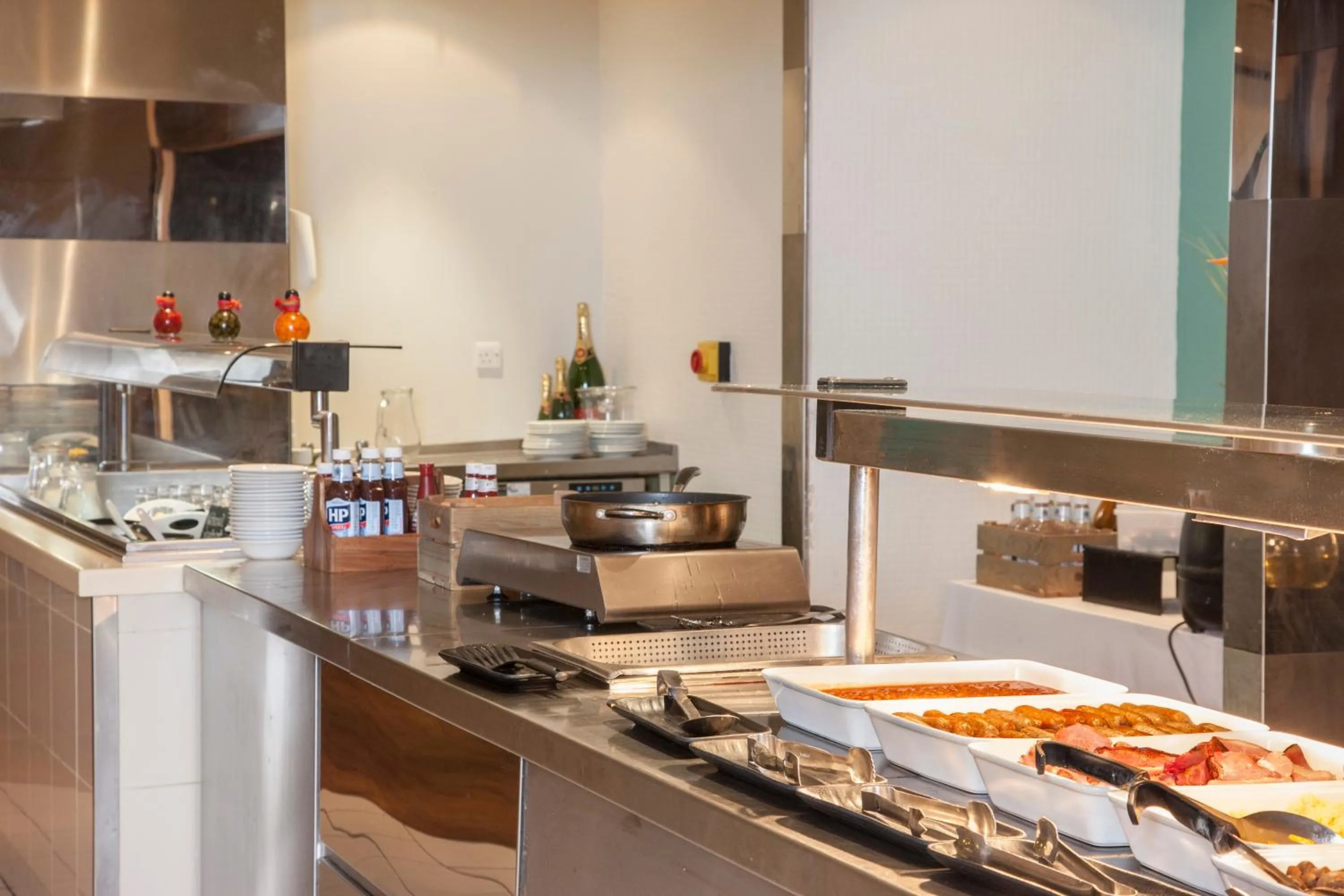 Restaurant/places to eat in Holiday Inn Runcorn M56 Junction 12 by IHG