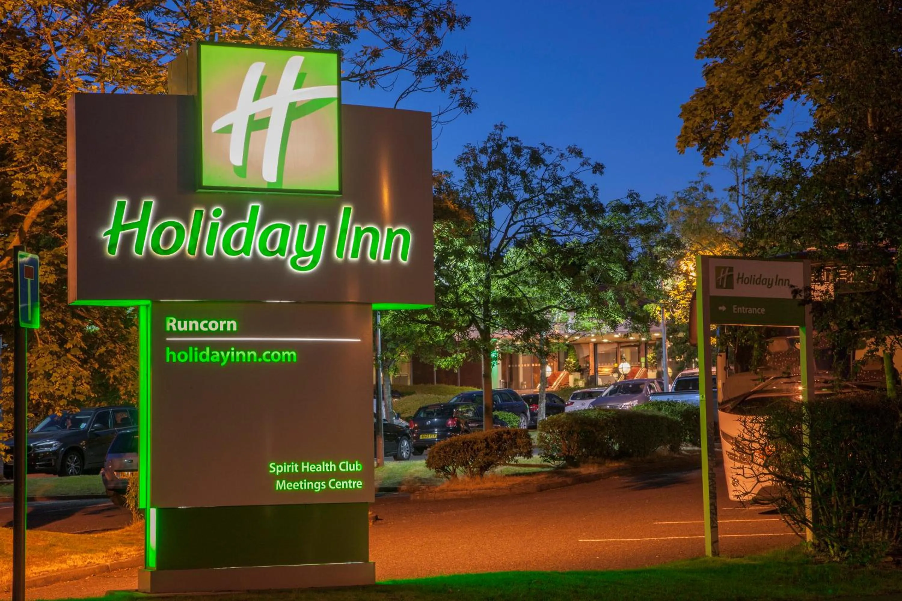 Property building in Holiday Inn Runcorn M56 Junction 12 by IHG
