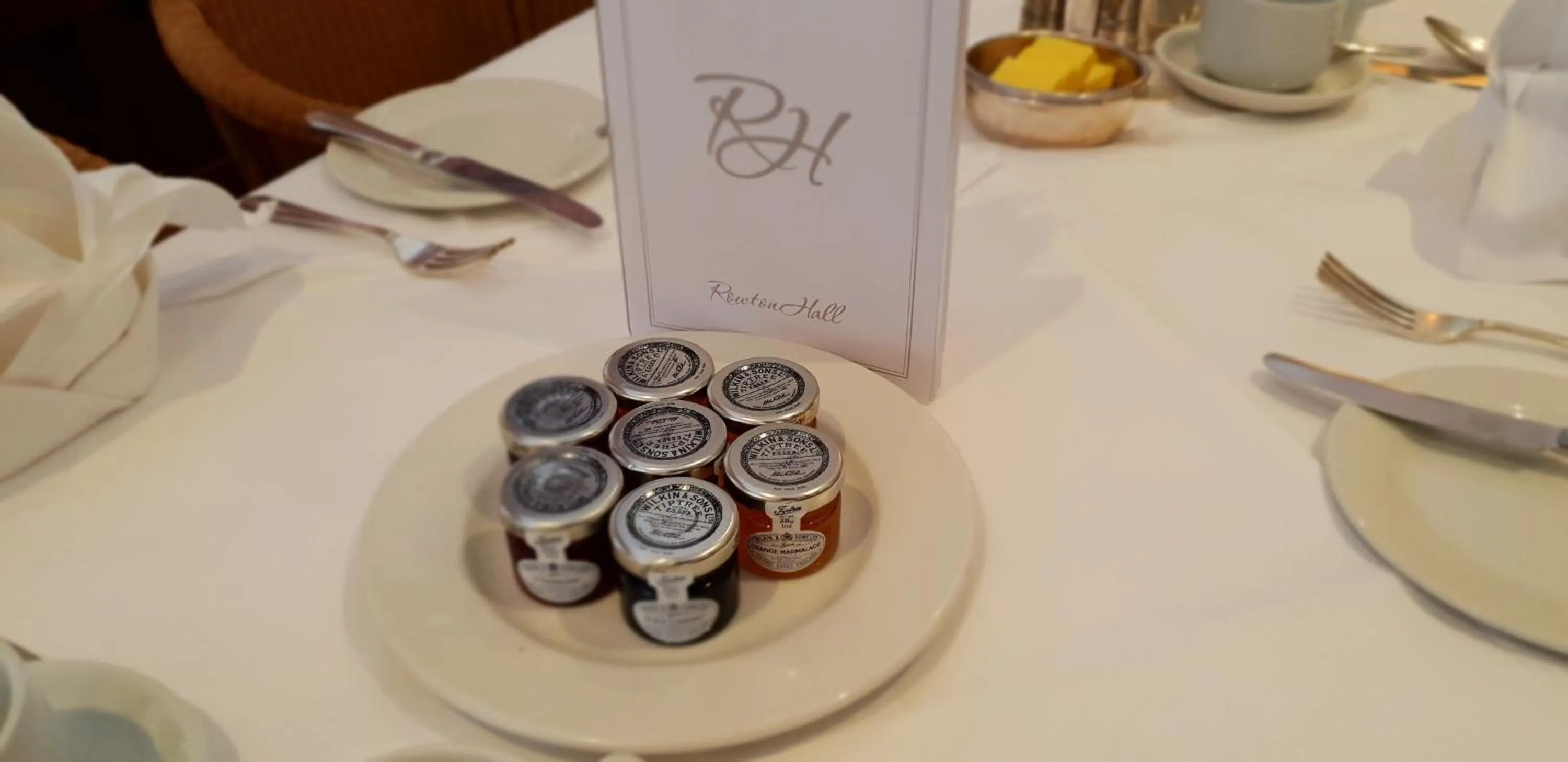 Food and drinks in Rowton Hall Hotel and Spa