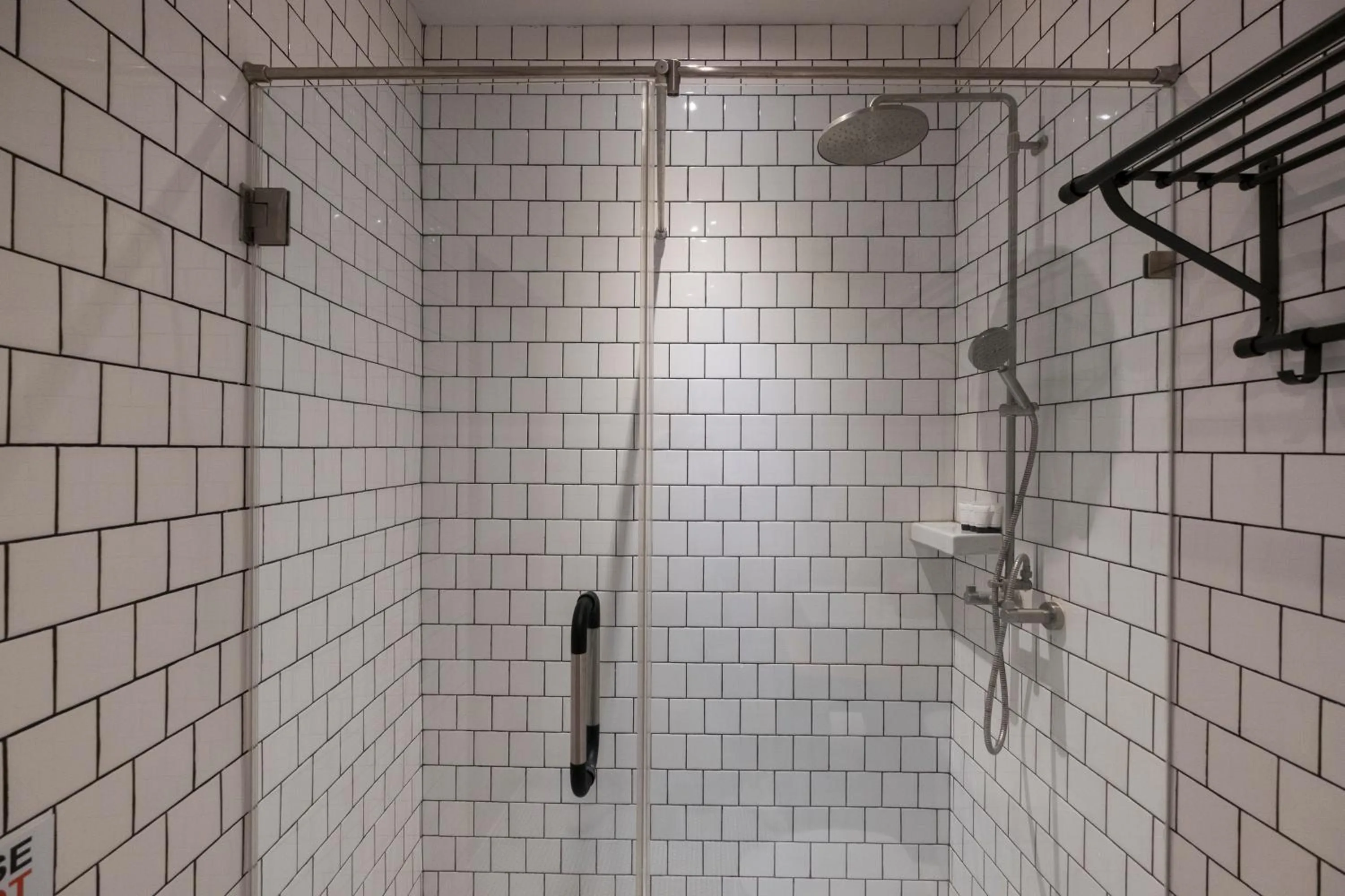 Shower in Iron32 Hotel