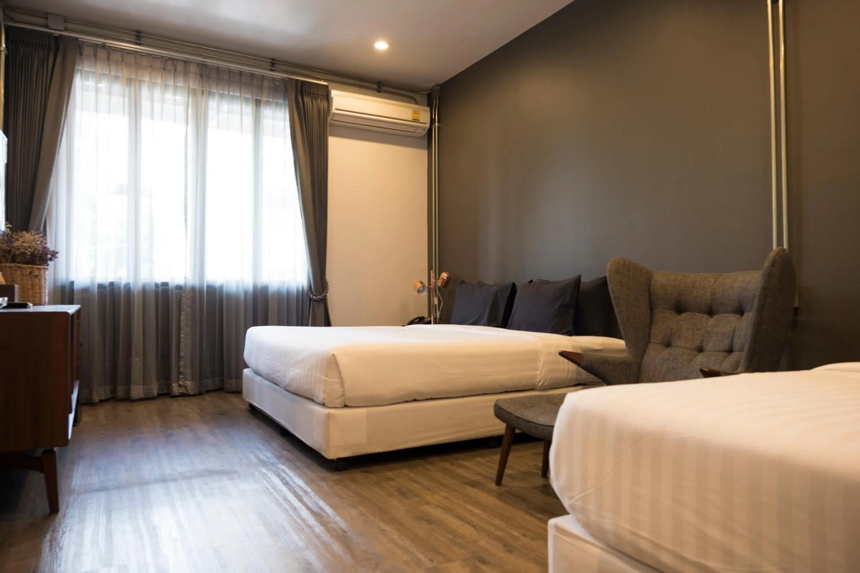 Bedroom, Bed in Iron32 Hotel