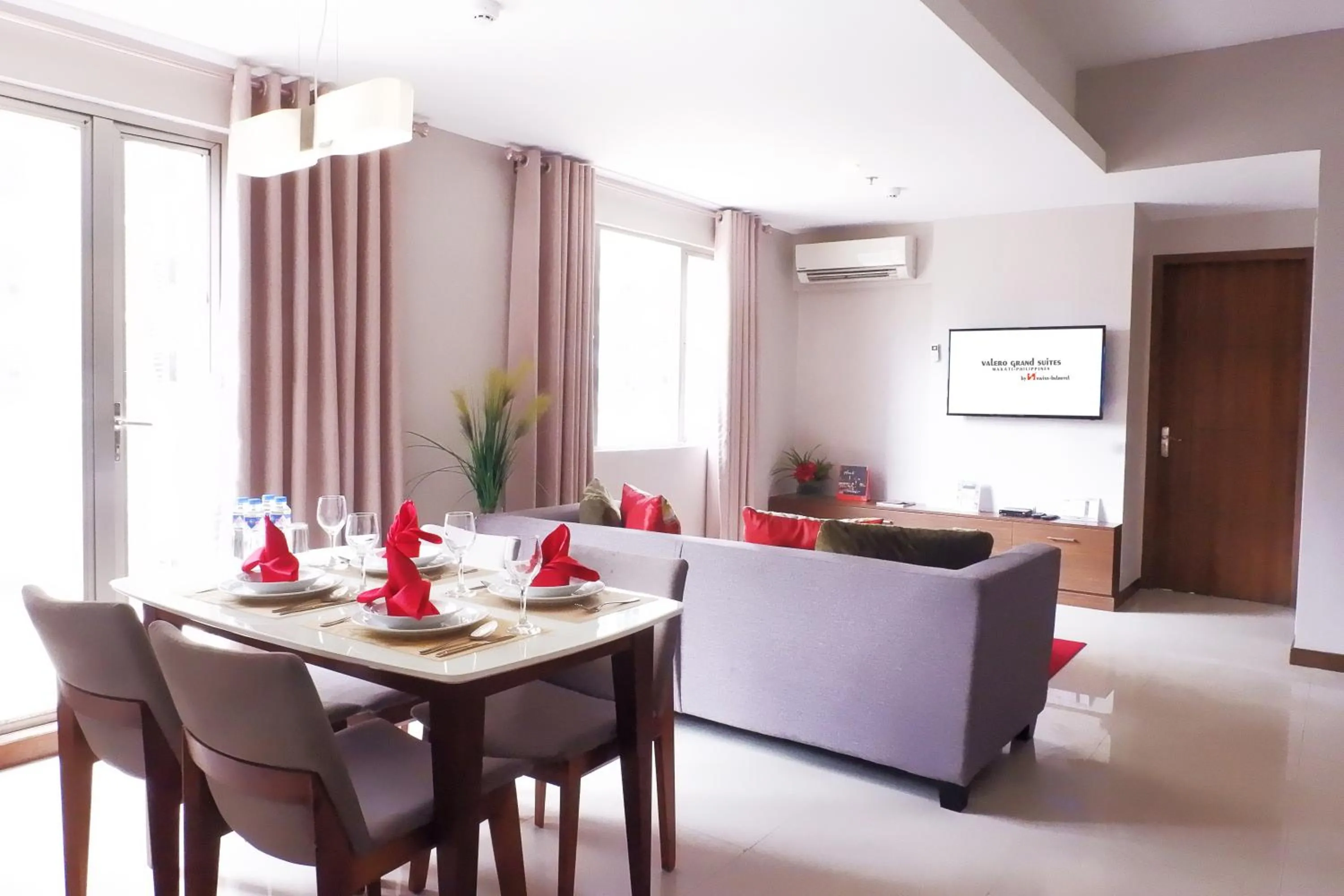 Living room in Valero Grand Suites by Swiss-Belhotel