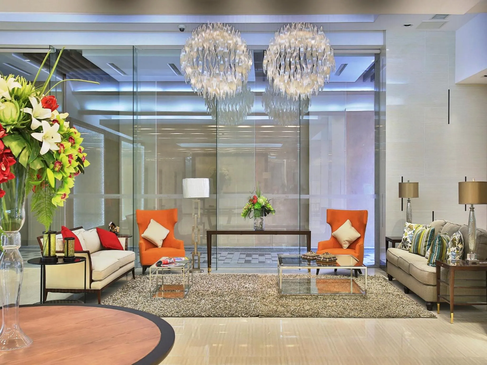Lobby or reception in Valero Grand Suites by Swiss-Belhotel
