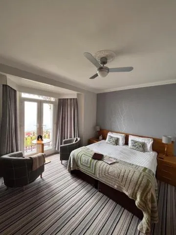 Bedroom, Bed in The Clifton