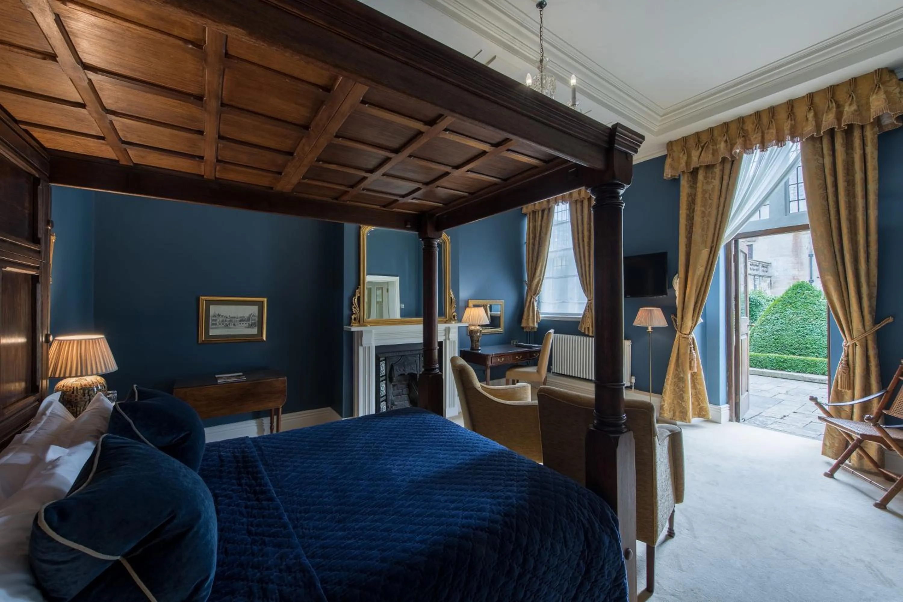 Bedroom in Rushton Hall Hotel and Spa