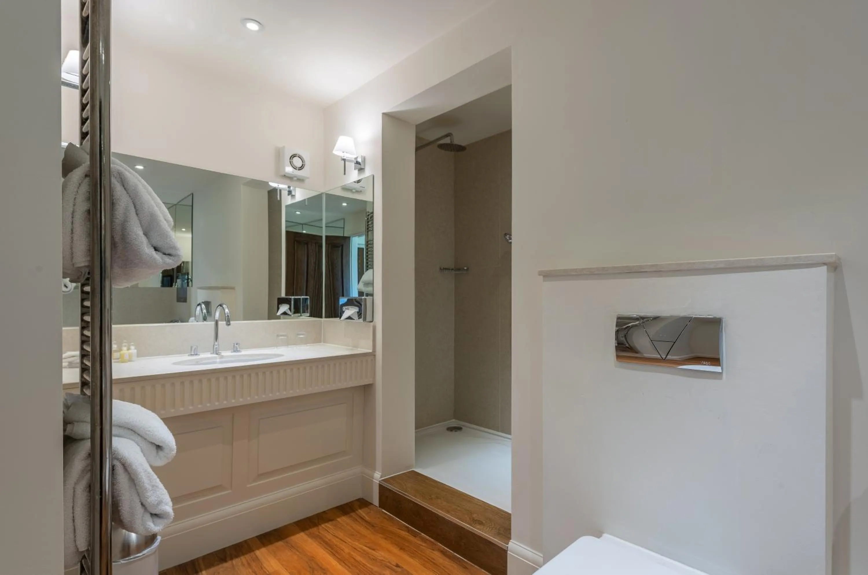 Bathroom in Rushton Hall Hotel and Spa