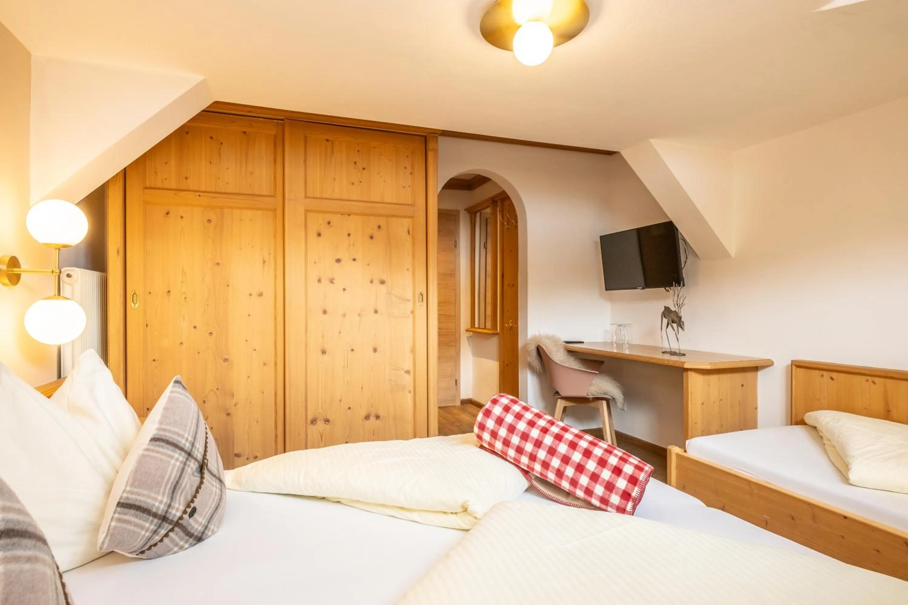 Mara's Little Boutique Sleepover - Budget Holiday Home