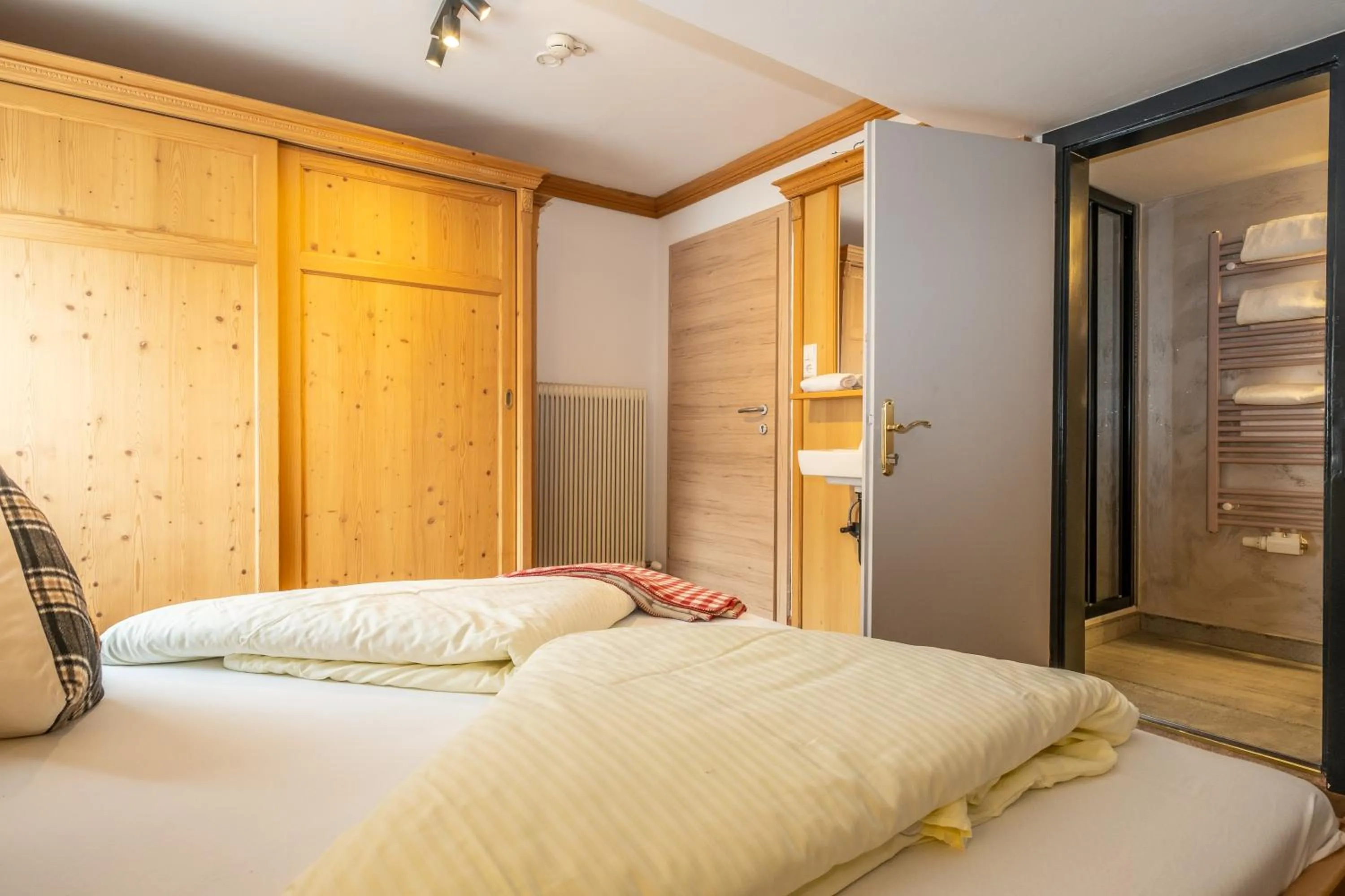 Mara's Little Boutique Sleepover - Budget Holiday Home