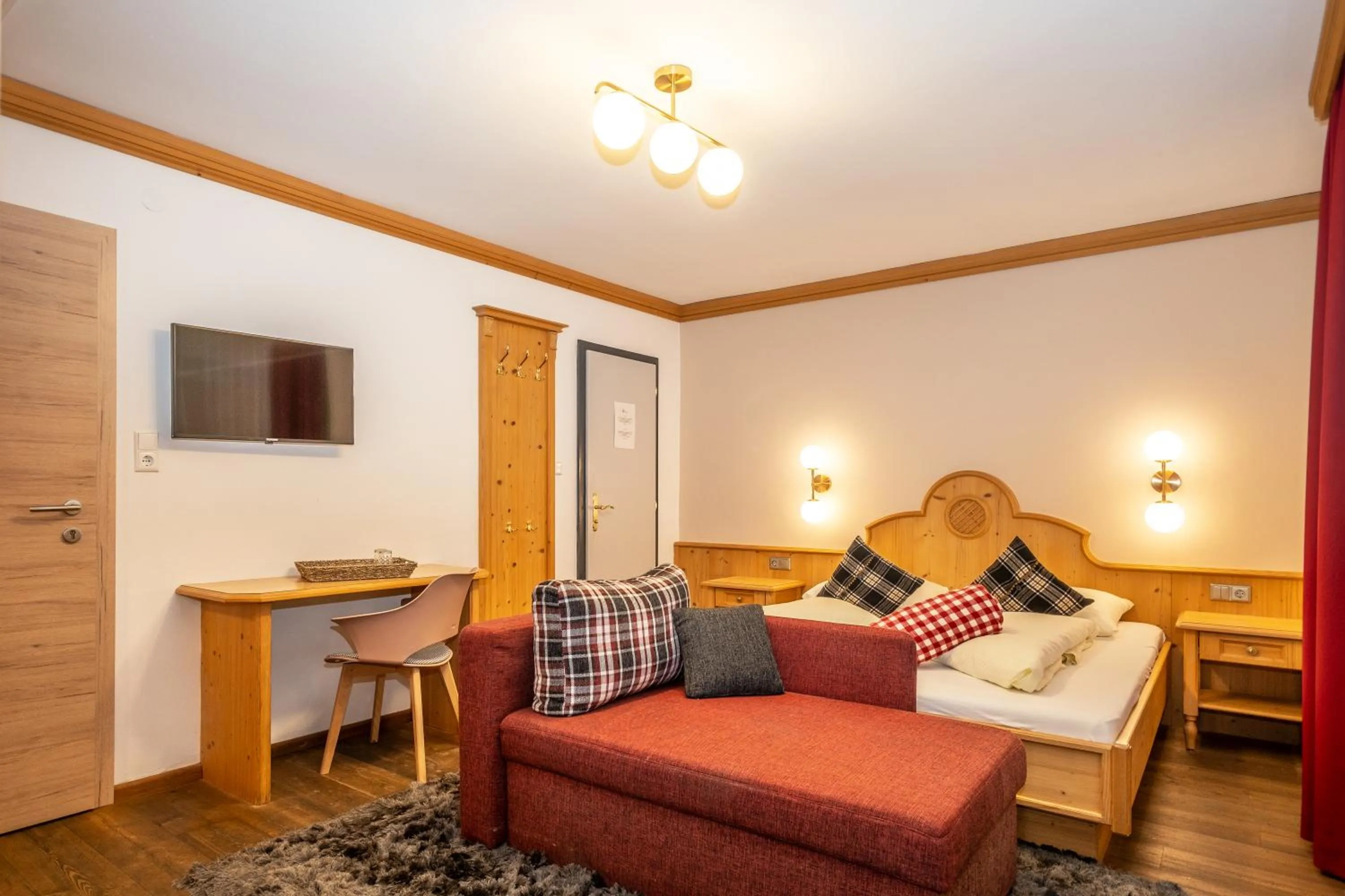 Mara's Little Boutique Sleepover - Budget Holiday Home