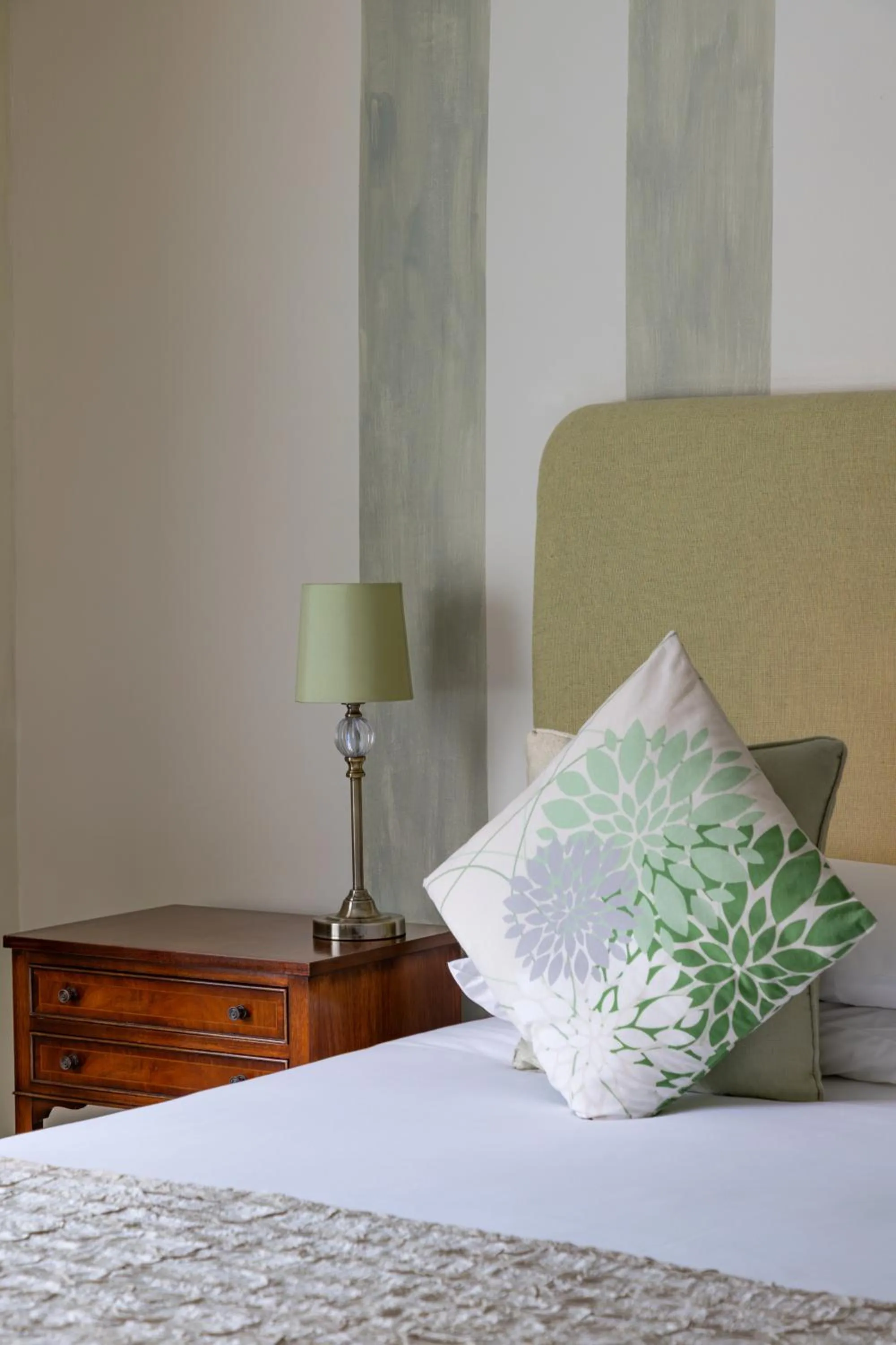 Bedroom, Bed in Hintlesham Hall Hotel