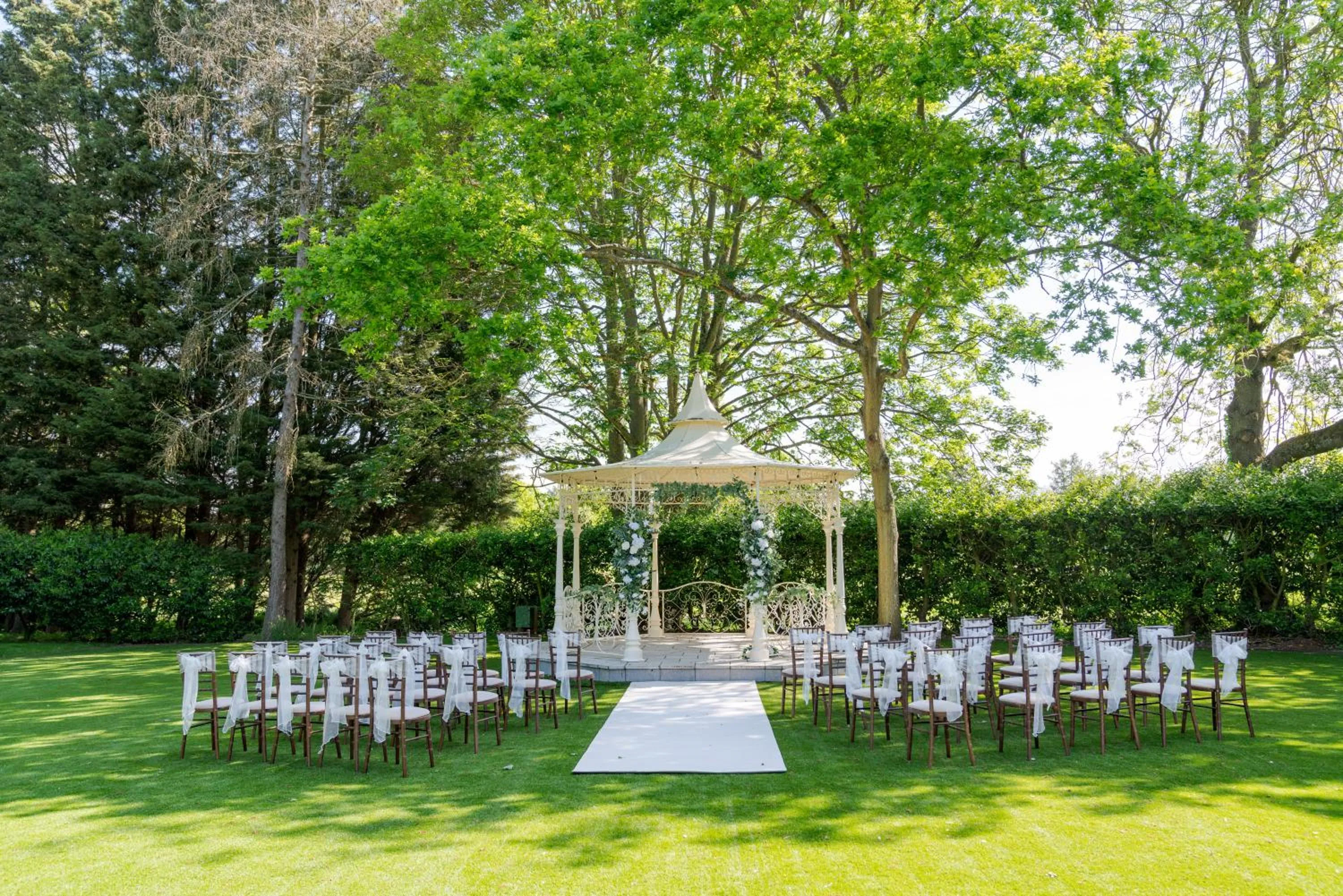 wedding in Hintlesham Hall Hotel