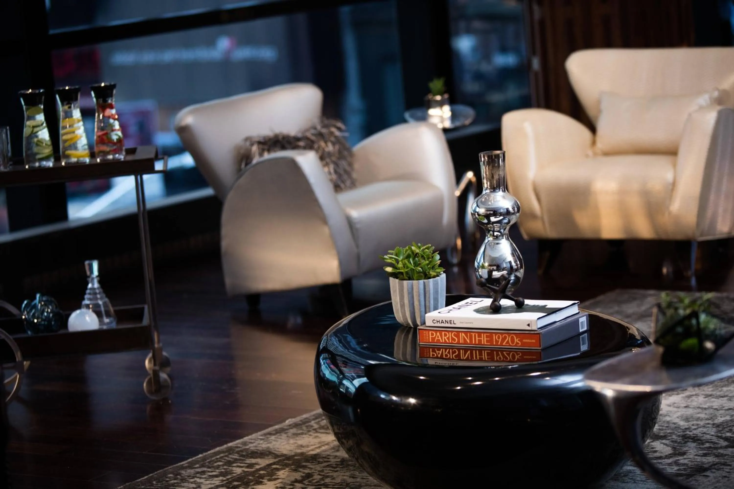 Meeting/conference room in Renaissance New York Times Square by Marriott