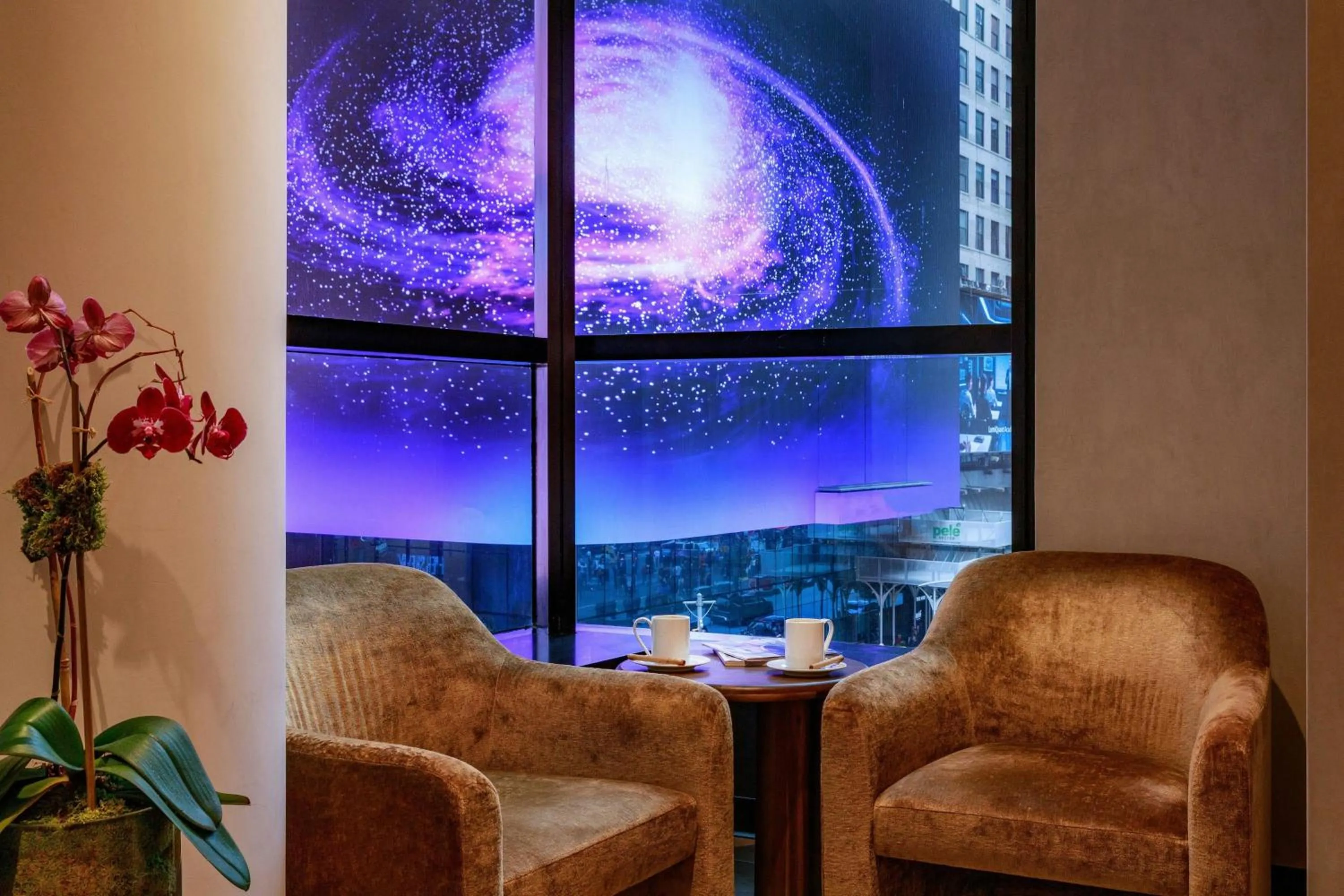 Lounge or bar in Renaissance New York Times Square by Marriott