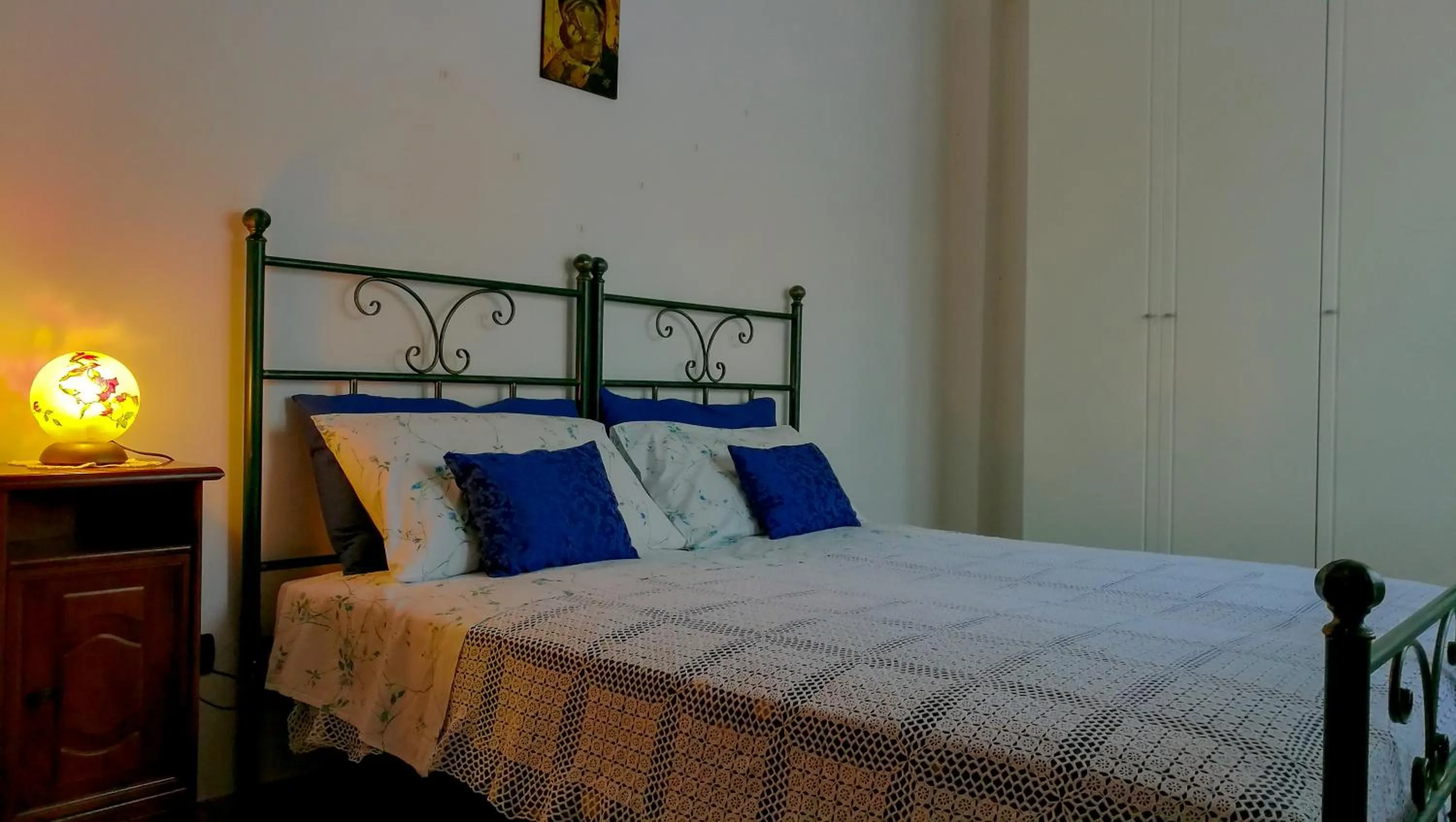 Bedroom, Bed in Mattoni Nel Verde